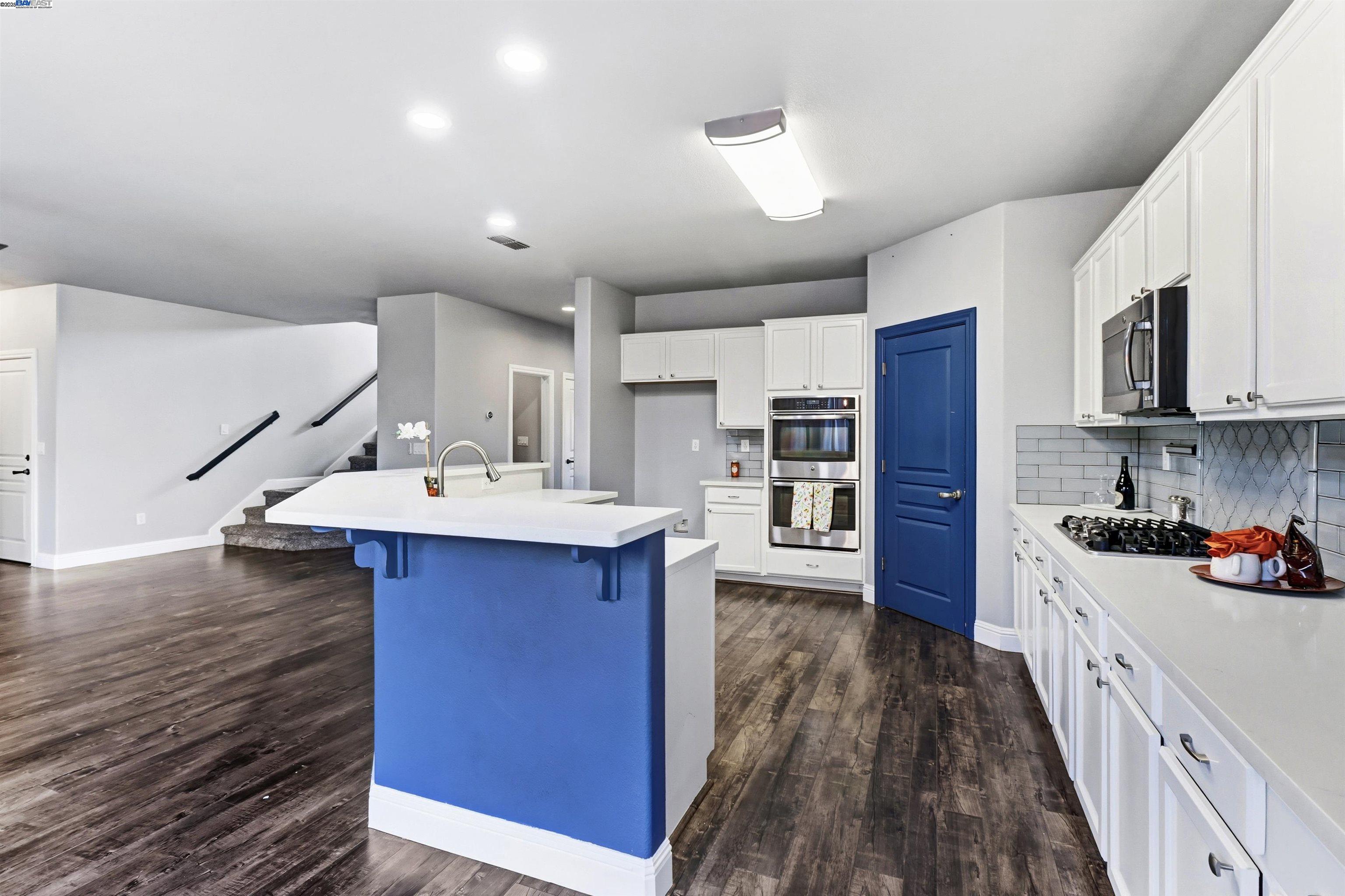 Detail Gallery Image 17 of 59 For 5512 Sagehen Ct, Loomis,  CA 95650 - 4 Beds | 3/1 Baths