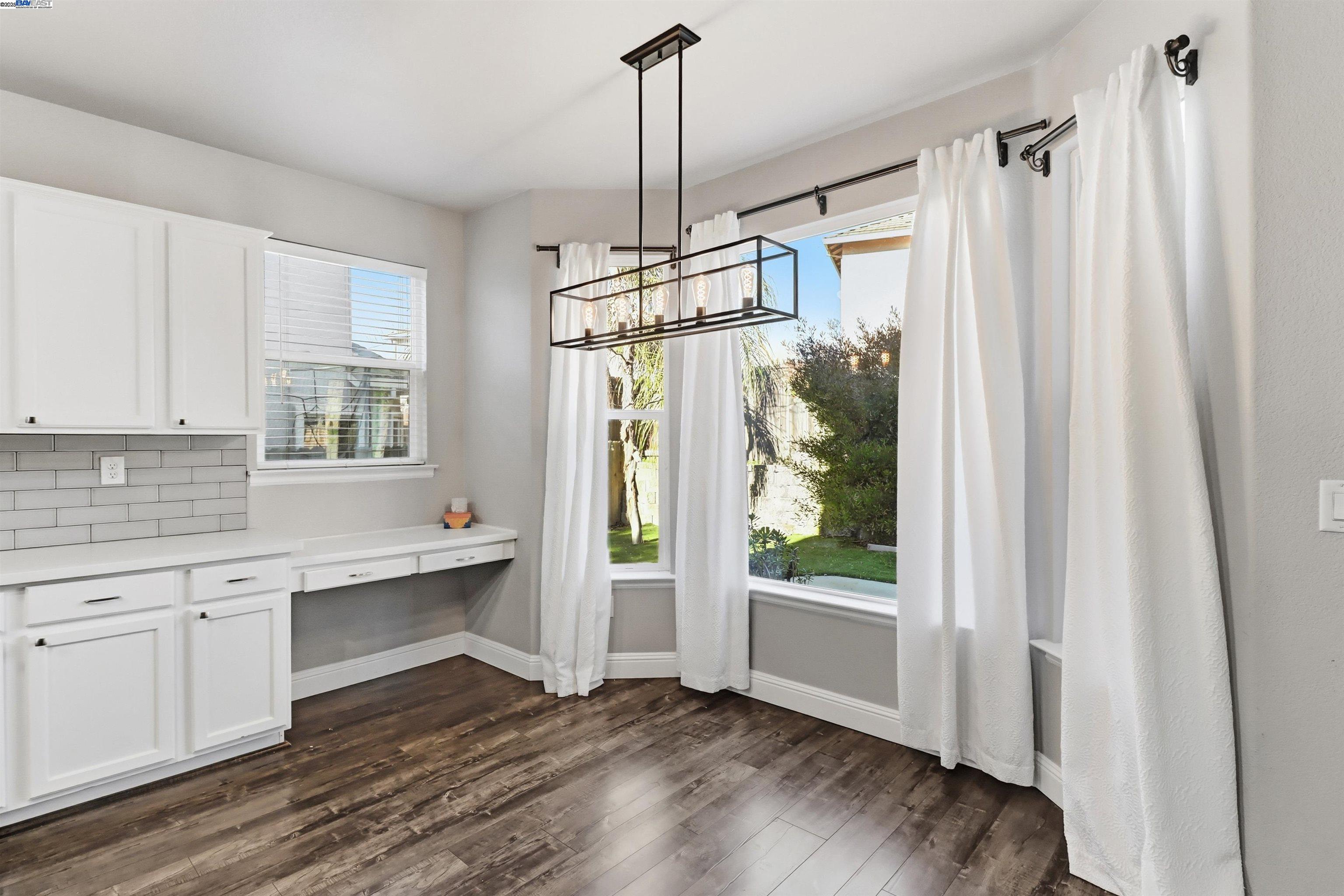 Detail Gallery Image 22 of 59 For 5512 Sagehen Ct, Loomis,  CA 95650 - 4 Beds | 3/1 Baths