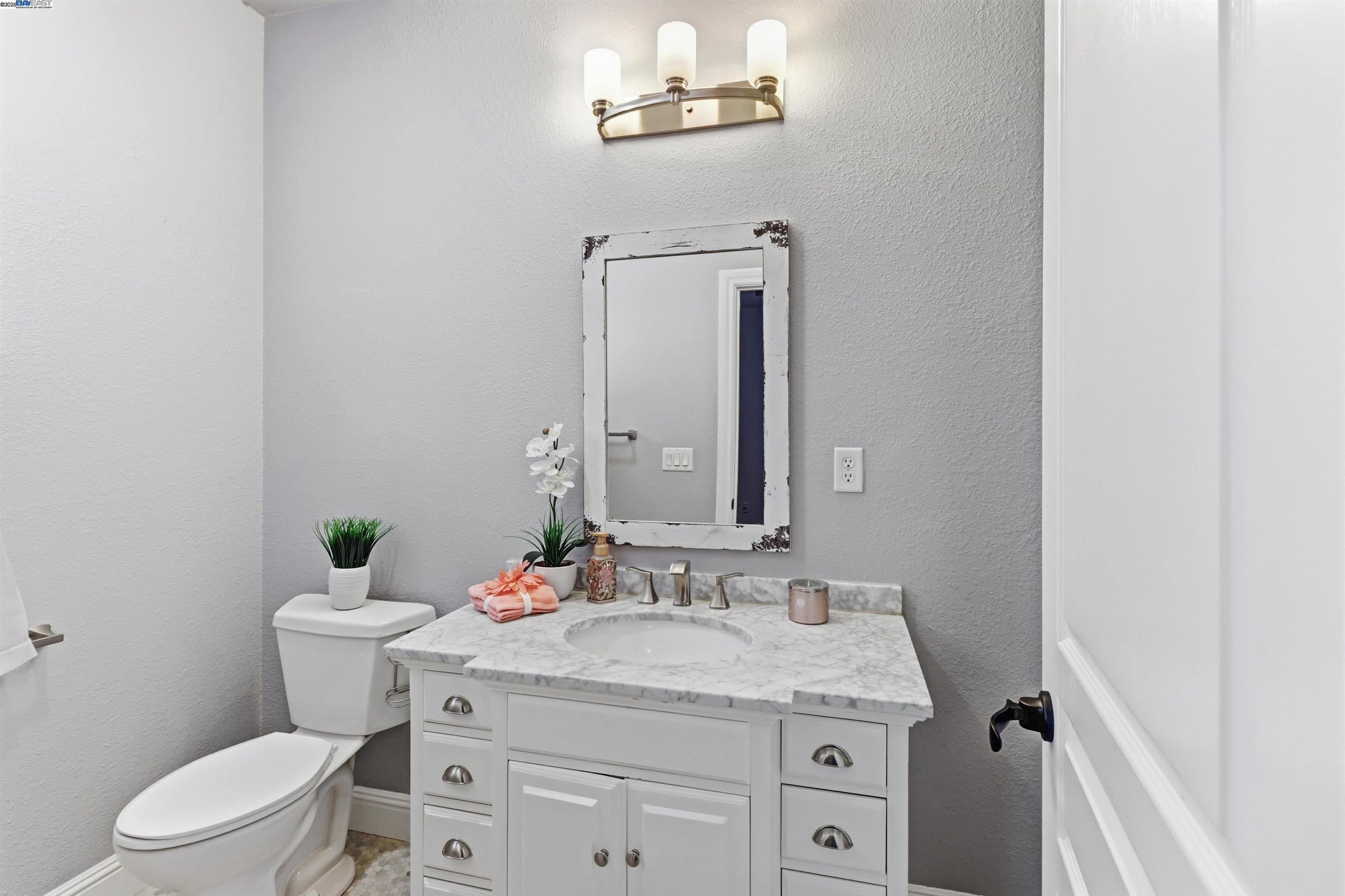 Detail Gallery Image 25 of 59 For 5512 Sagehen Ct, Loomis,  CA 95650 - 4 Beds | 3/1 Baths