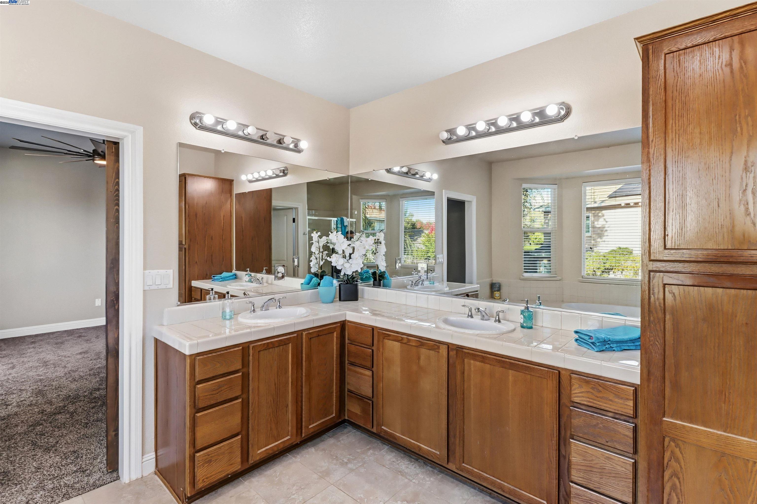 Detail Gallery Image 38 of 59 For 5512 Sagehen Ct, Loomis,  CA 95650 - 4 Beds | 3/1 Baths