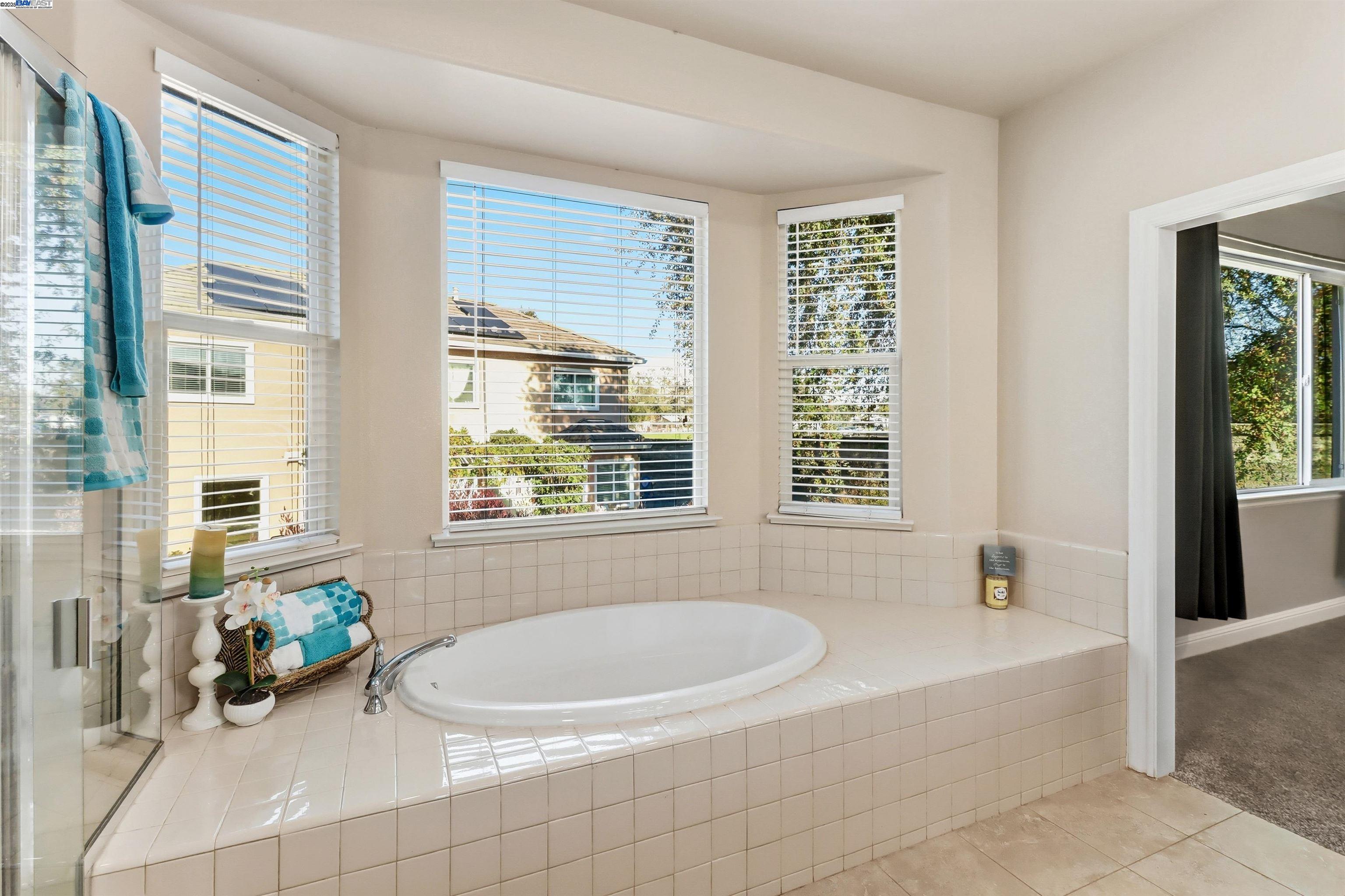 Detail Gallery Image 40 of 59 For 5512 Sagehen Ct, Loomis,  CA 95650 - 4 Beds | 3/1 Baths