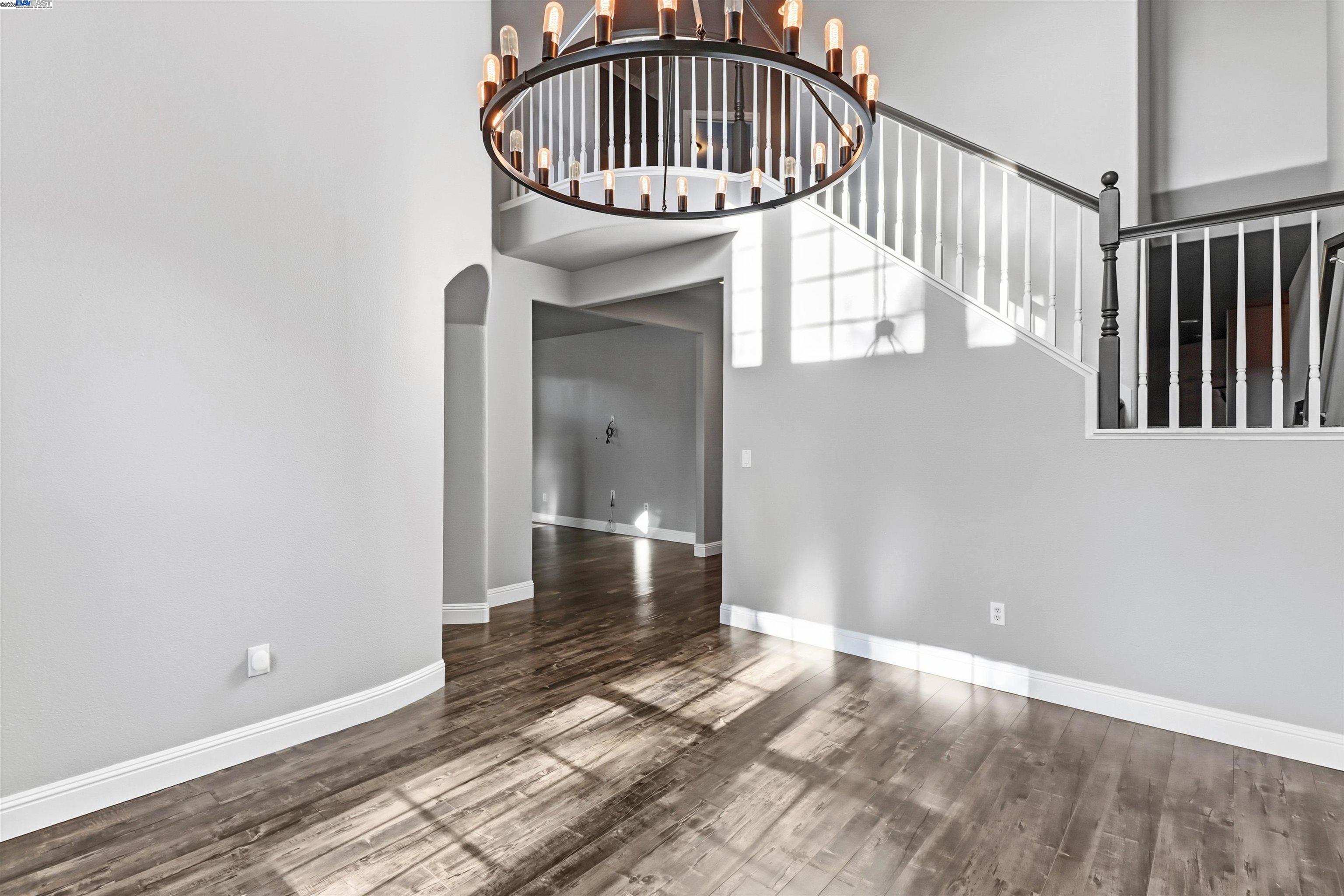 Detail Gallery Image 6 of 59 For 5512 Sagehen Ct, Loomis,  CA 95650 - 4 Beds | 3/1 Baths