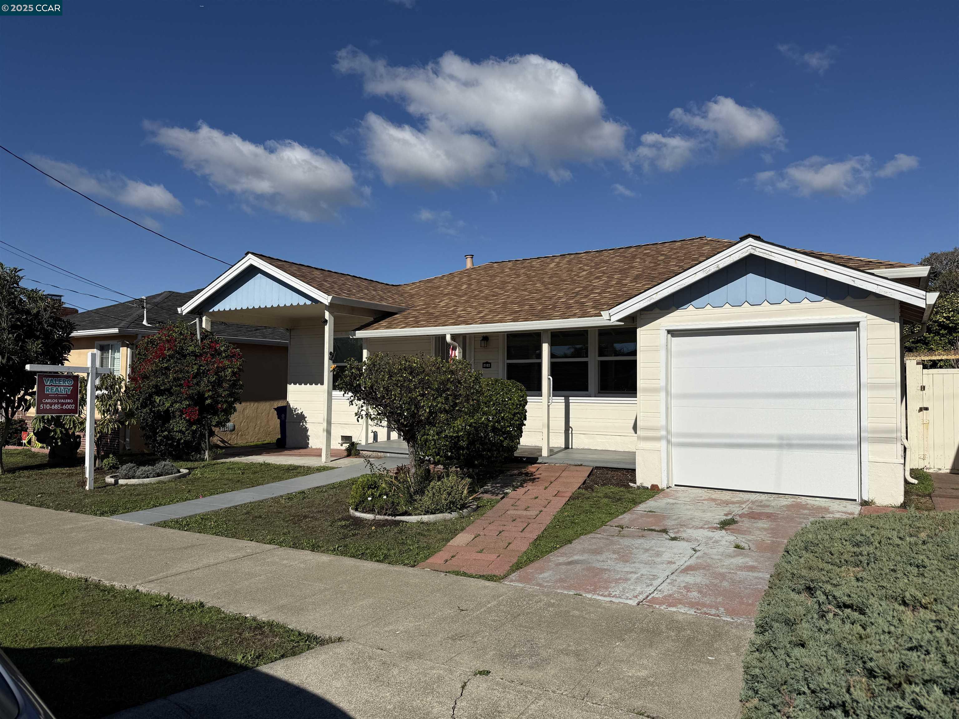 Front Image Thumbnail for CC41118041