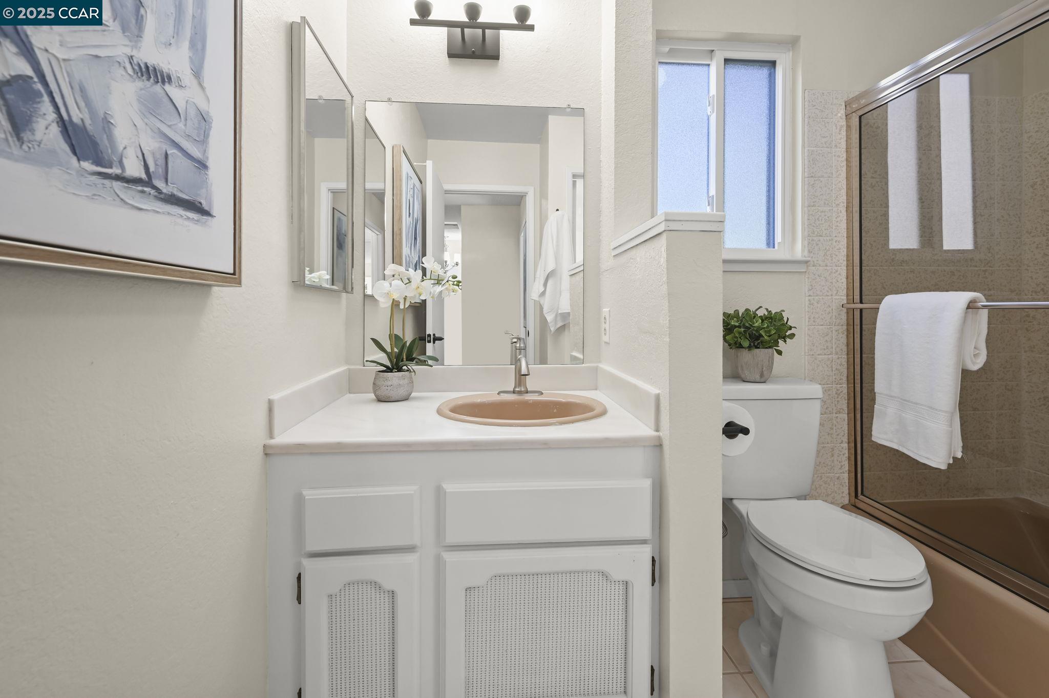 Detail Gallery Image 26 of 41 For 1566 Ashwood Dr, Martinez,  CA 94553 - 3 Beds | 1/1 Baths