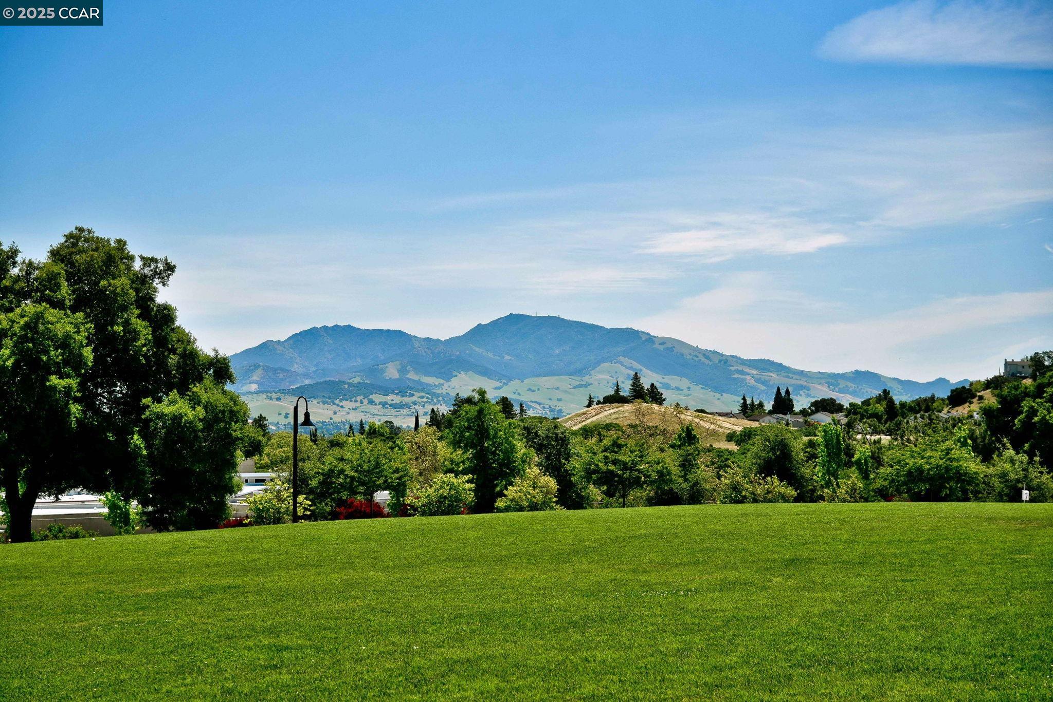 Detail Gallery Image 40 of 41 For 1566 Ashwood Dr, Martinez,  CA 94553 - 3 Beds | 1/1 Baths