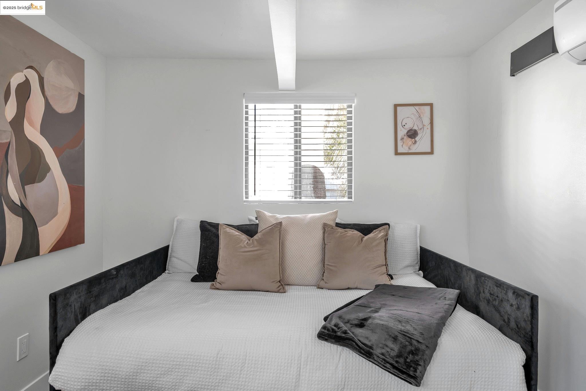 Detail Gallery Image 29 of 36 For 15 Monte Vista Ave, Vallejo,  CA 94590 - 5 Beds | 3 Baths