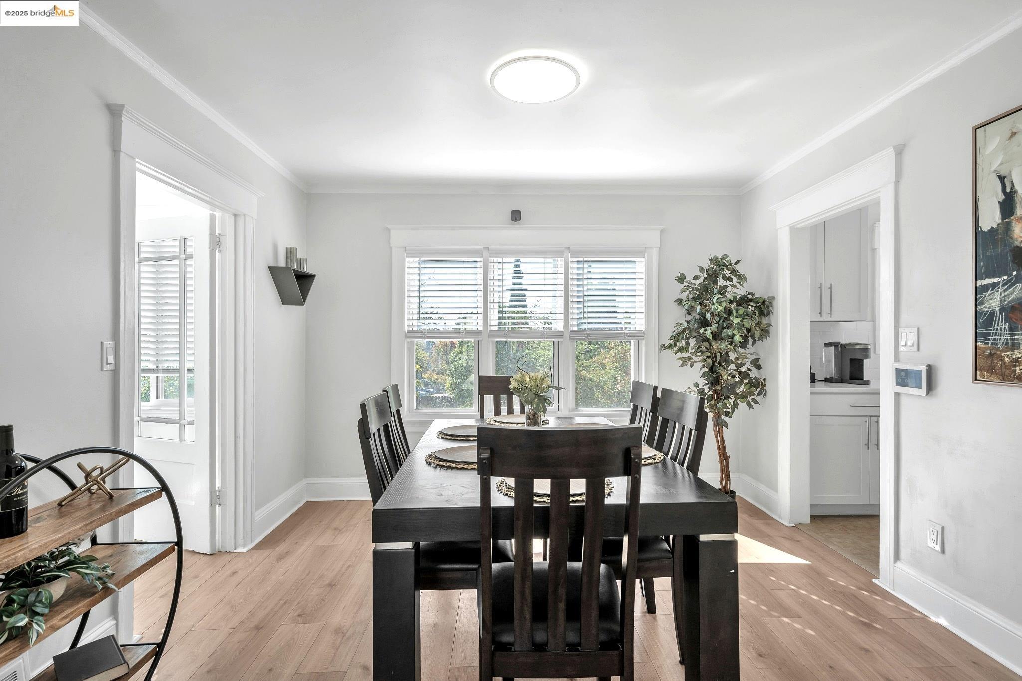 Detail Gallery Image 6 of 36 For 15 Monte Vista Ave, Vallejo,  CA 94590 - 5 Beds | 3 Baths