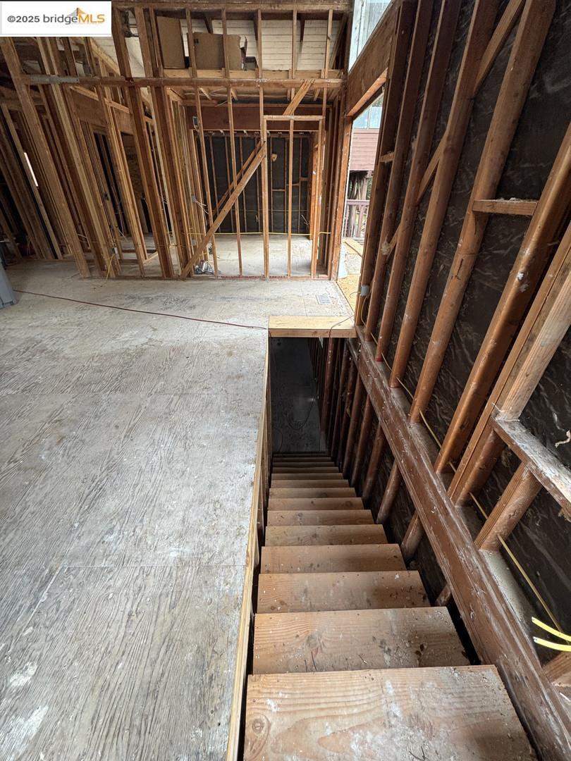 Detail Gallery Image 11 of 29 For 322 Arthur Ave, Aptos,  CA 95003 - 5 Beds | 3 Baths