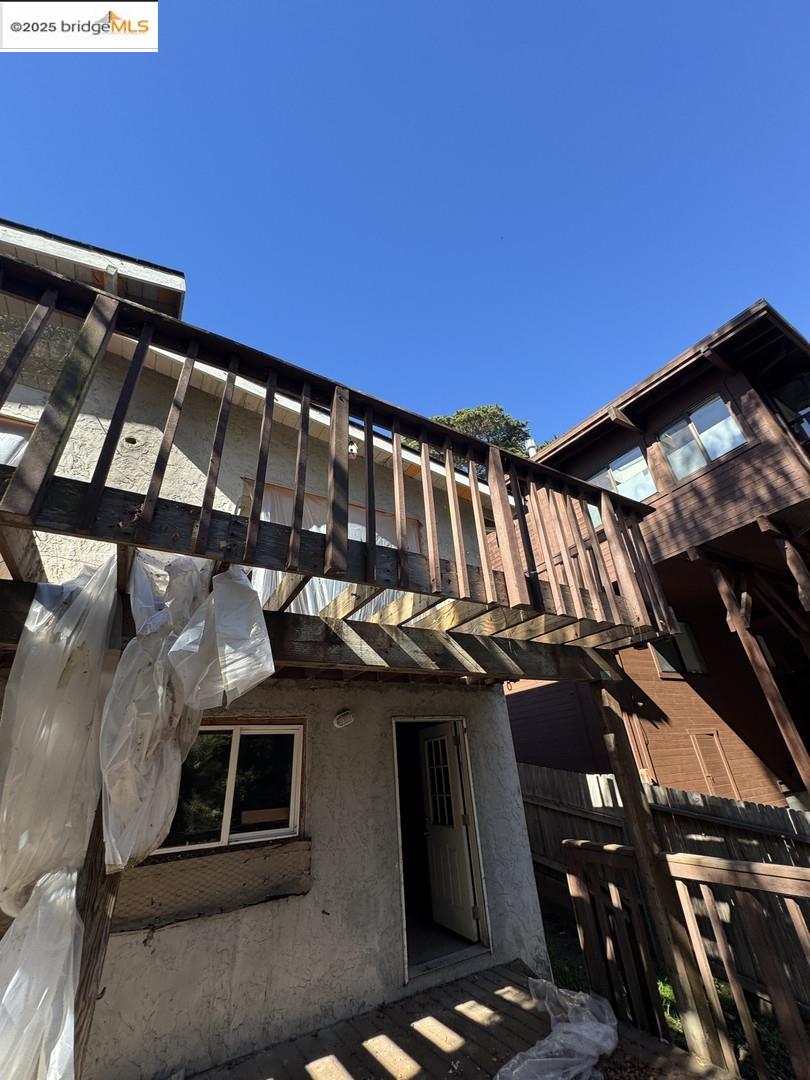 Detail Gallery Image 14 of 29 For 322 Arthur Ave, Aptos,  CA 95003 - 5 Beds | 3 Baths