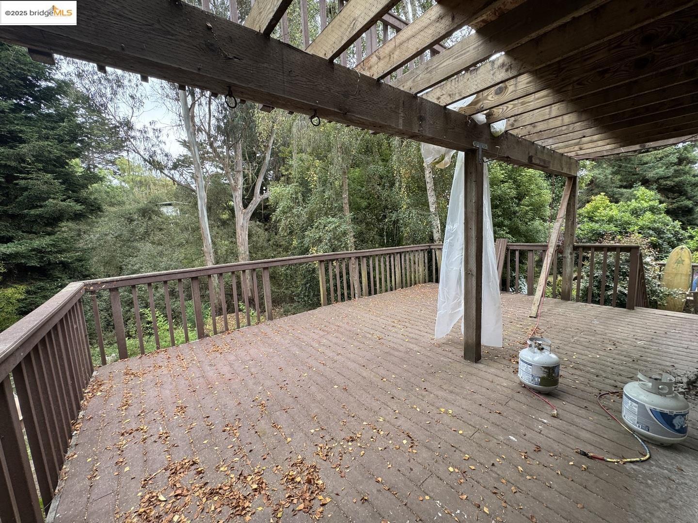 Detail Gallery Image 21 of 29 For 322 Arthur Ave, Aptos,  CA 95003 - 5 Beds | 3 Baths