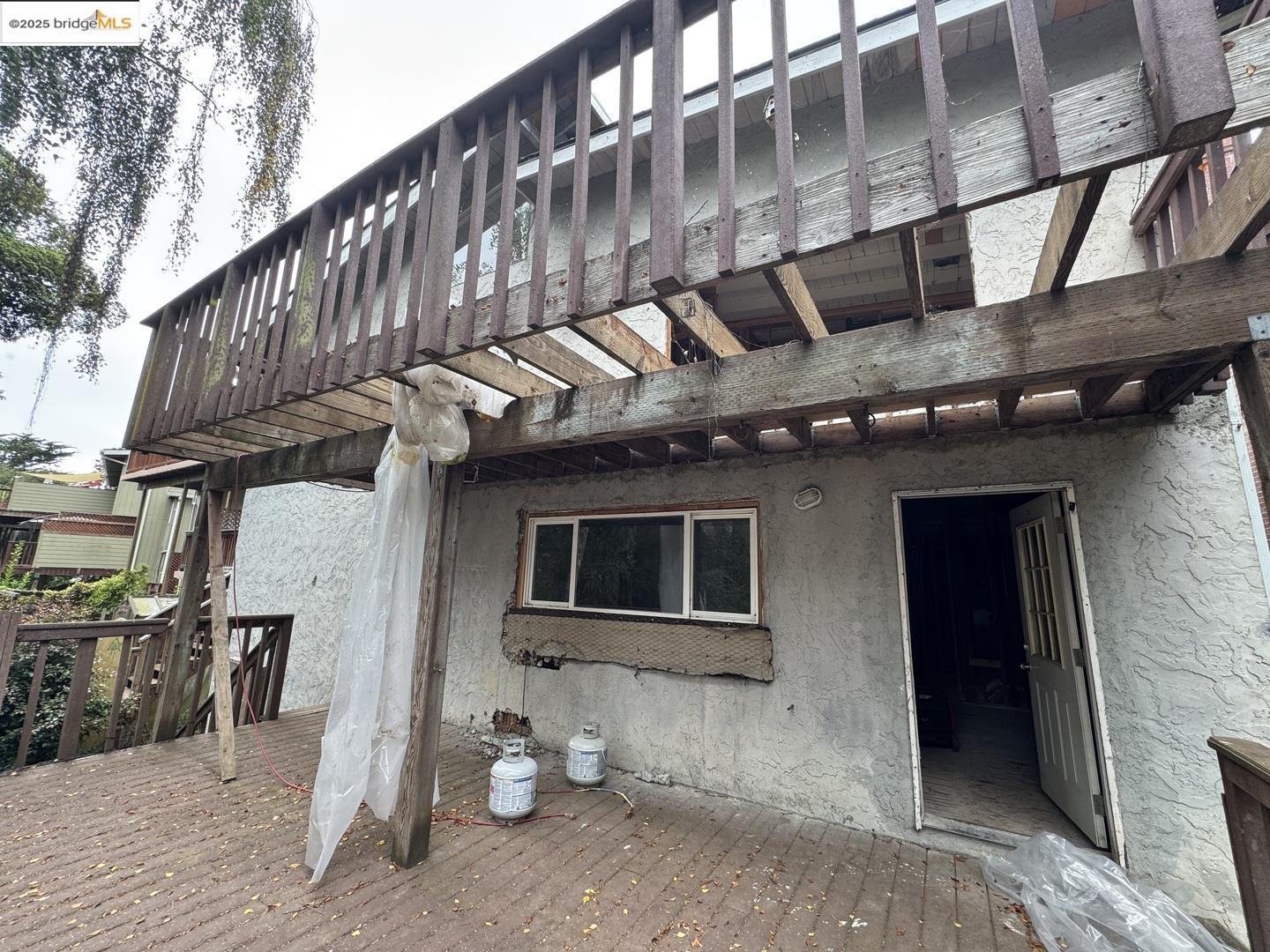 Detail Gallery Image 22 of 29 For 322 Arthur Ave, Aptos,  CA 95003 - 5 Beds | 3 Baths