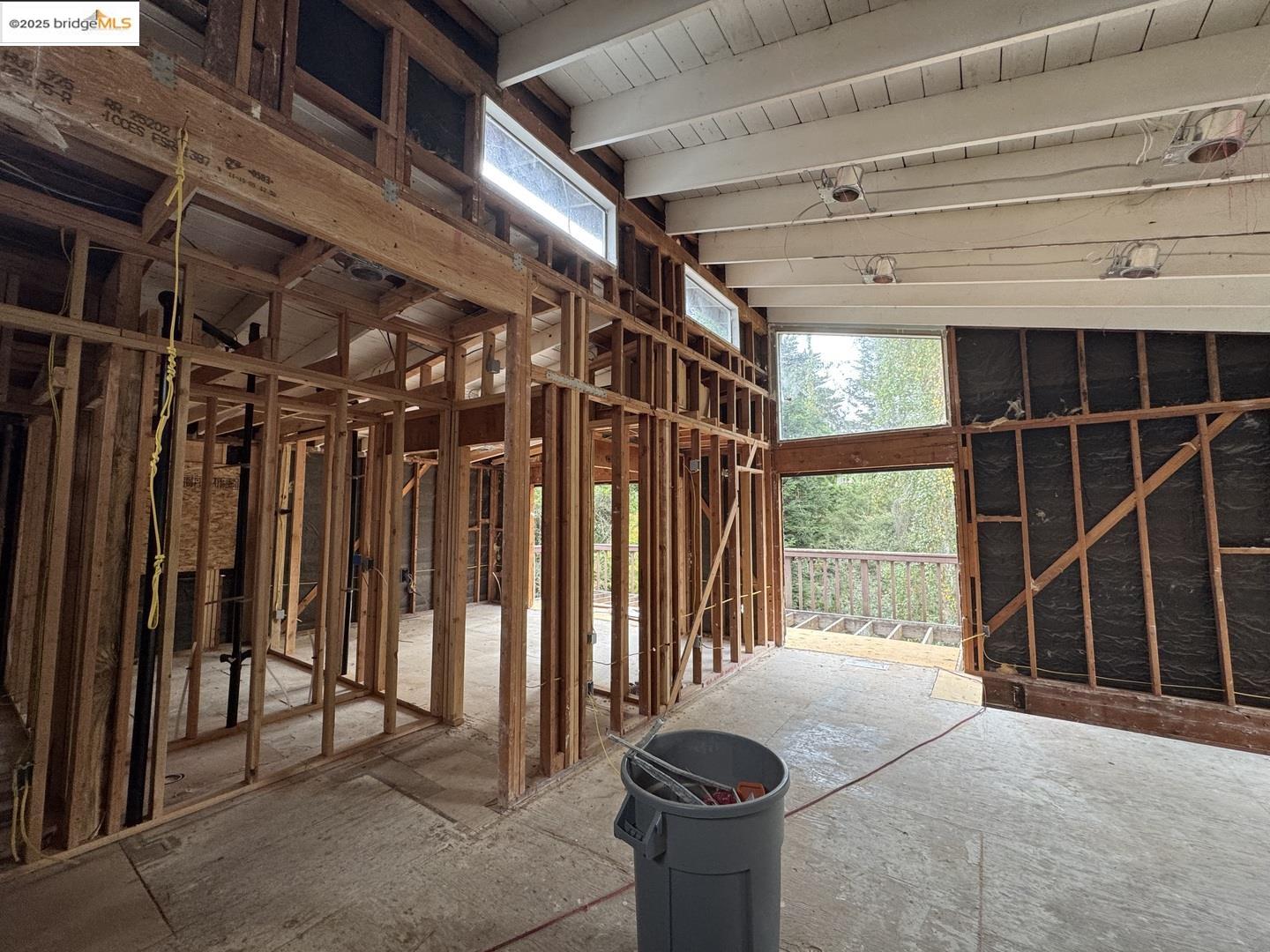 Detail Gallery Image 5 of 29 For 322 Arthur Ave, Aptos,  CA 95003 - 5 Beds | 3 Baths