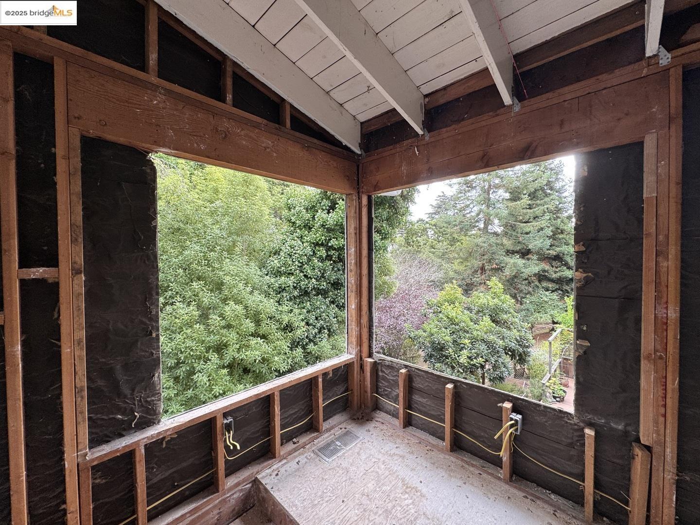 Detail Gallery Image 6 of 29 For 322 Arthur Ave, Aptos,  CA 95003 - 5 Beds | 3 Baths