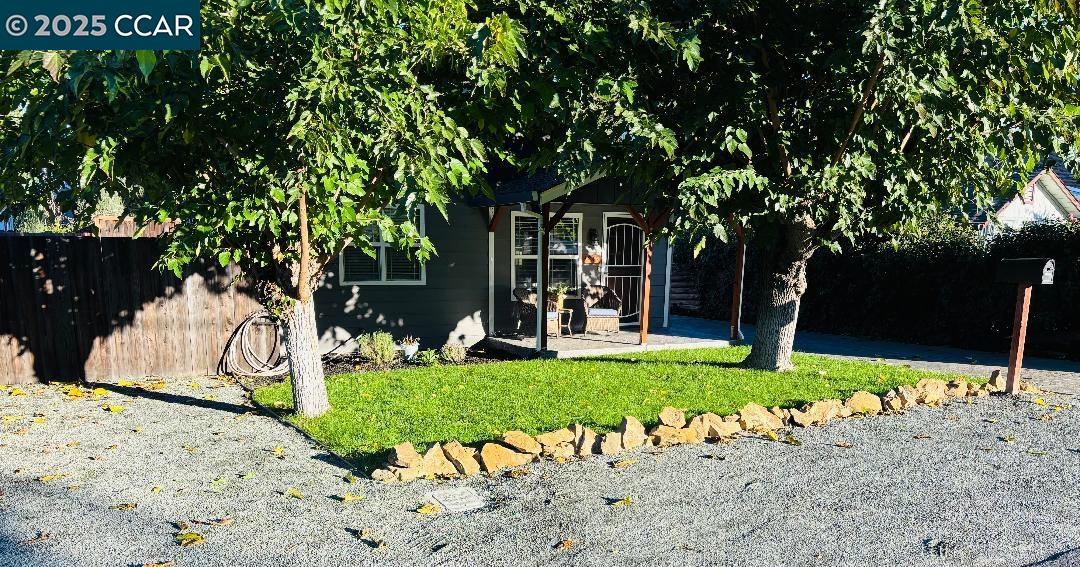 Detail Gallery Image 18 of 22 For 4245 Valley Ave, Martinez,  CA 94553 - 2 Beds | 1 Baths