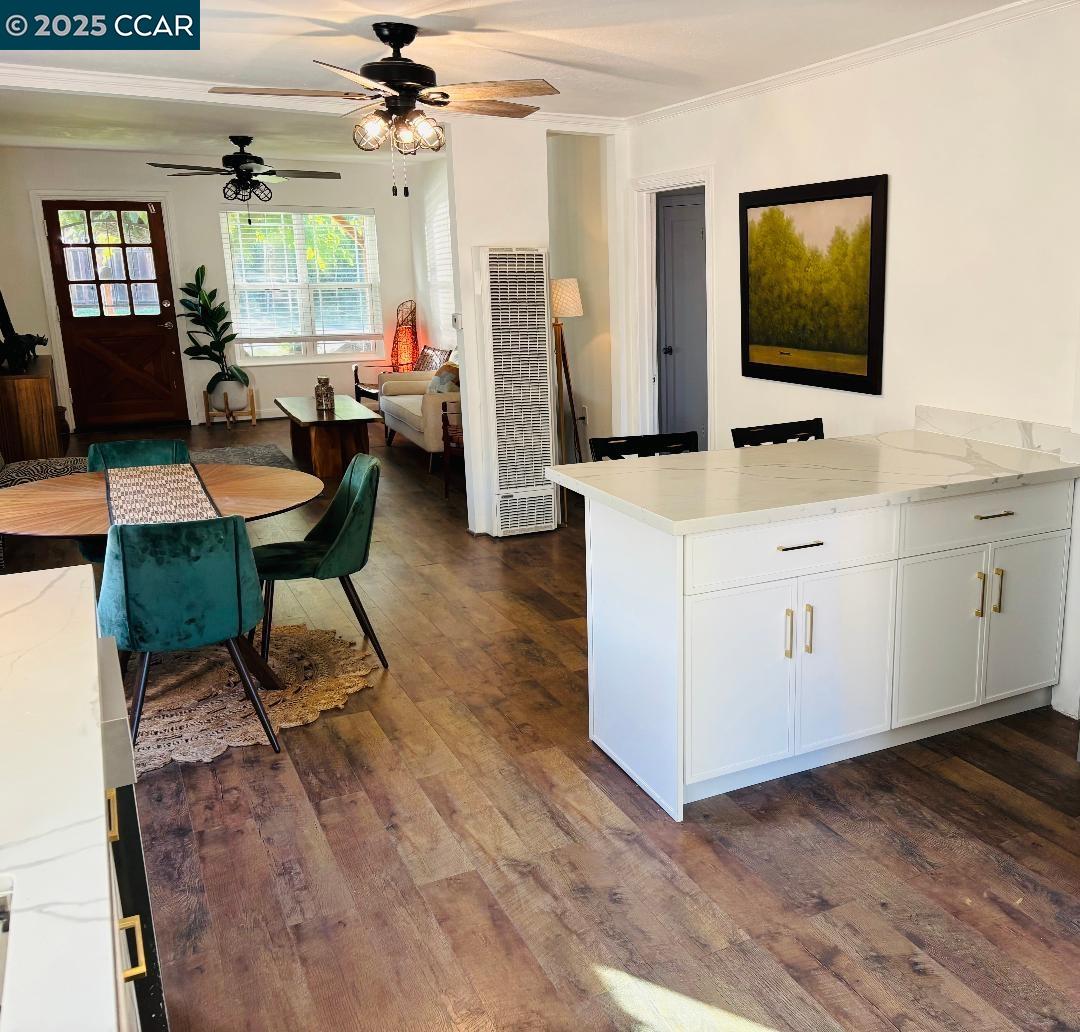 Detail Gallery Image 4 of 22 For 4245 Valley Ave, Martinez,  CA 94553 - 2 Beds | 1 Baths