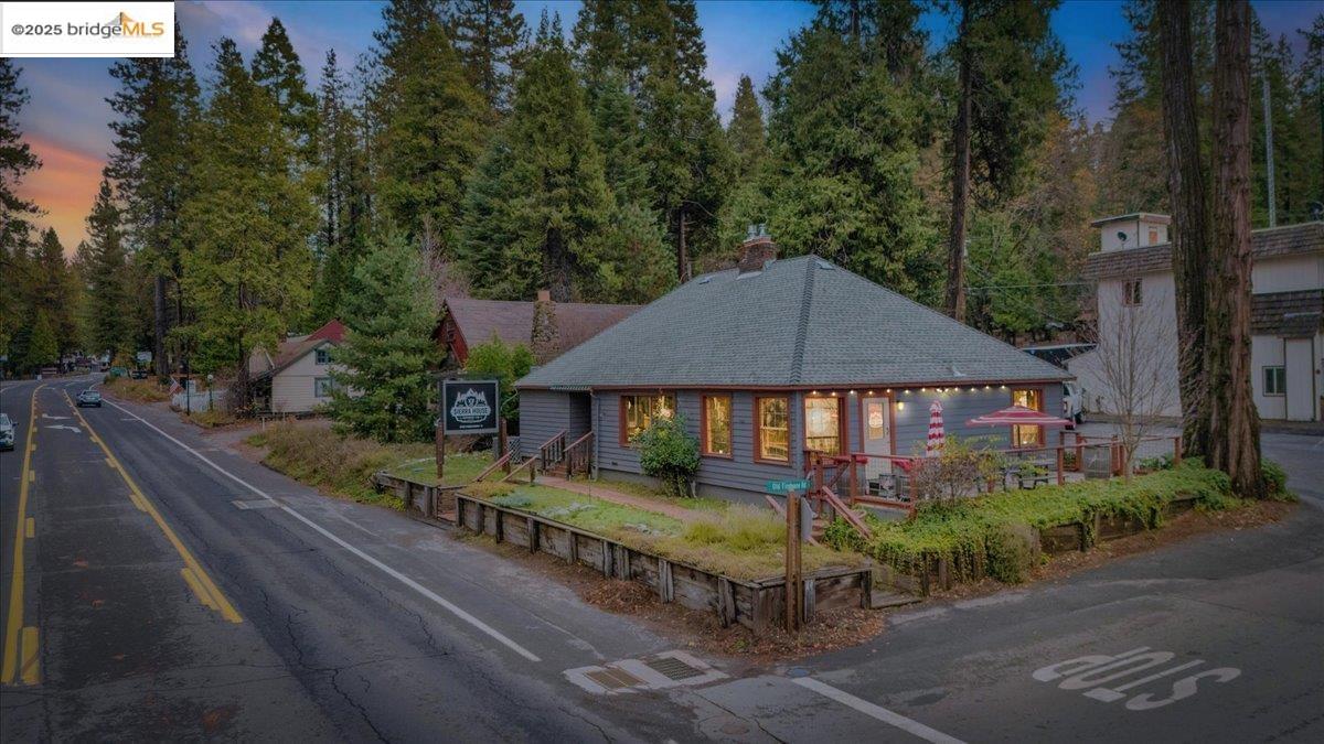 Front Image Thumbnail for EB41118051