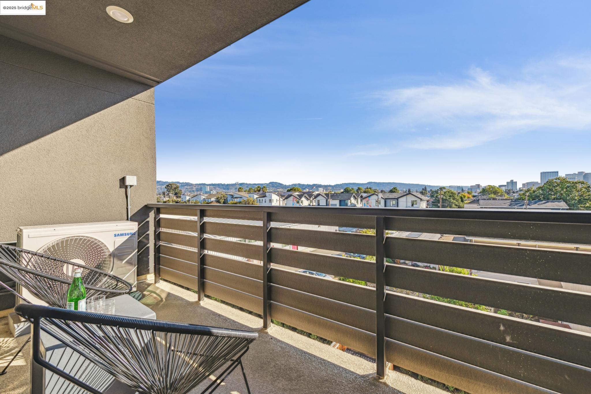Detail Gallery Image 33 of 38 For 2400 Adeline St #404,  Oakland,  CA 94607 - 2 Beds | 2 Baths