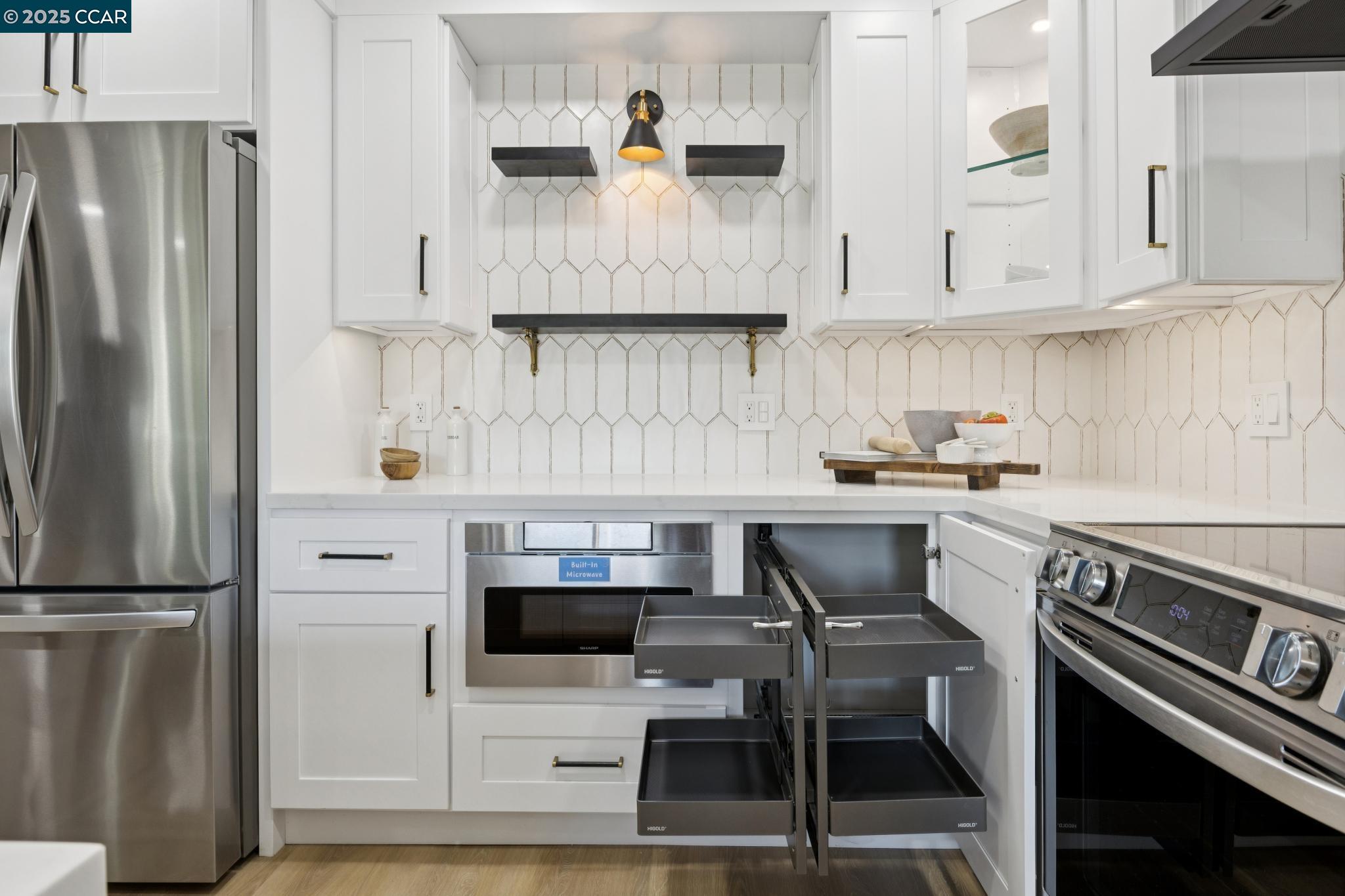 Detail Gallery Image 6 of 52 For 2101 Golden Rain #14,  Walnut Creek,  CA 94595 - 2 Beds | 2 Baths