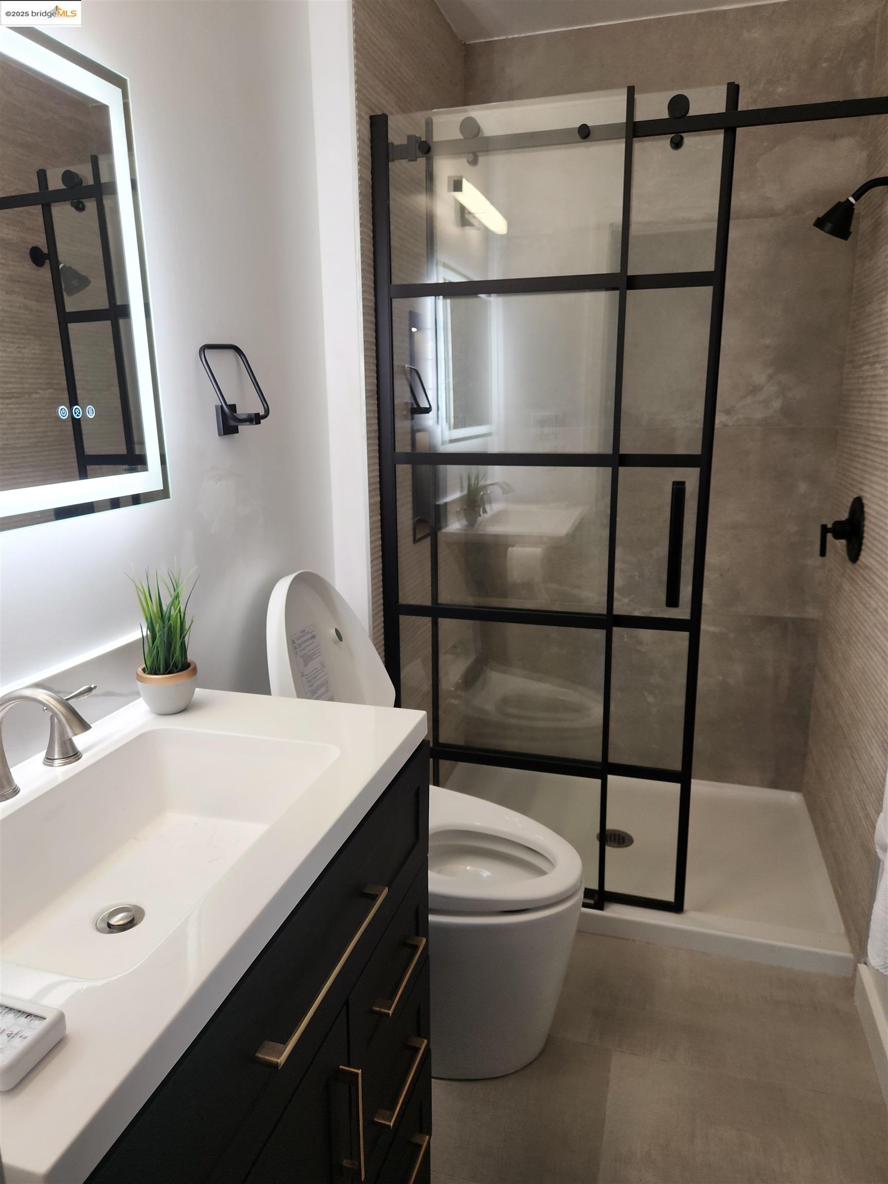 Detail Gallery Image 29 of 53 For 15373 Inverness St, San Leandro,  CA 94579-9999 - 3 Beds | 2 Baths