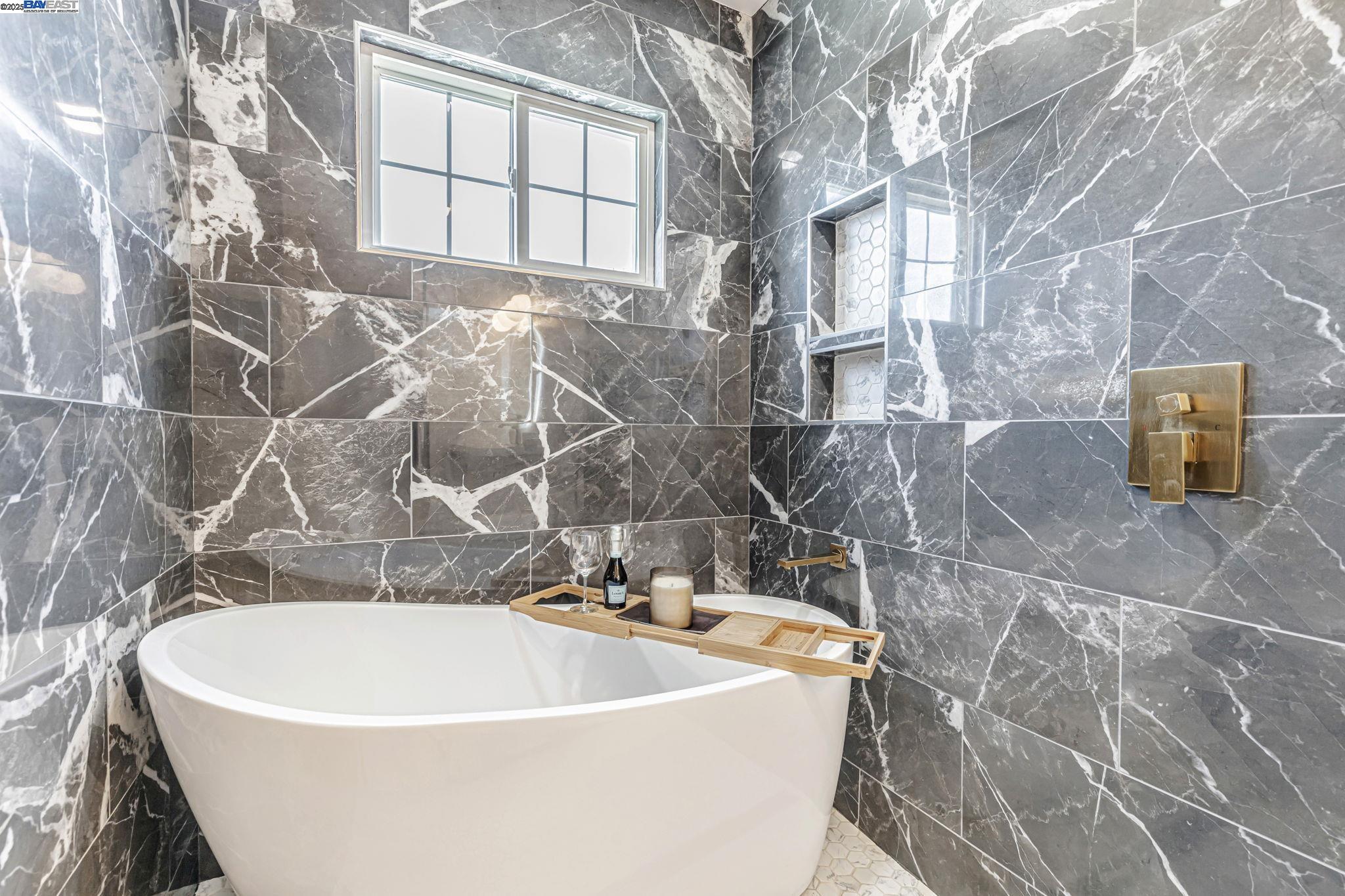 Detail Gallery Image 23 of 34 For 1835 Camino Estrada, Concord,  CA 94521 - 4 Beds | 2/1 Baths