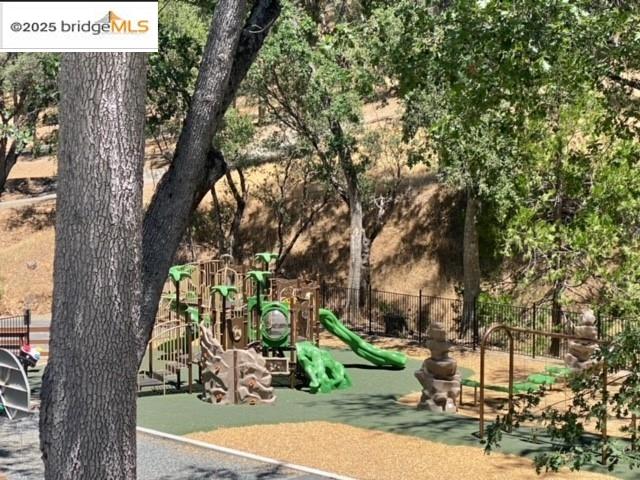 Detail Gallery Image 31 of 53 For 19703 Cottonwood St, Groveland,  CA 95321 - – Beds | – Baths