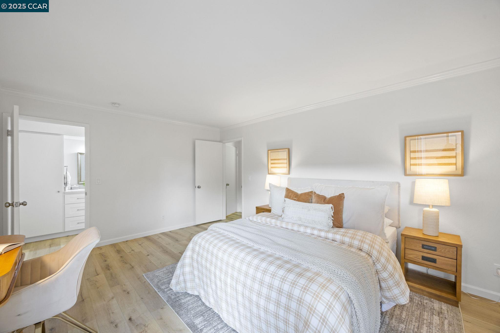 Detail Gallery Image 14 of 50 For 4 Commodore Drive #D335,  Emeryville,  CA 94608 - 1 Beds | 1 Baths