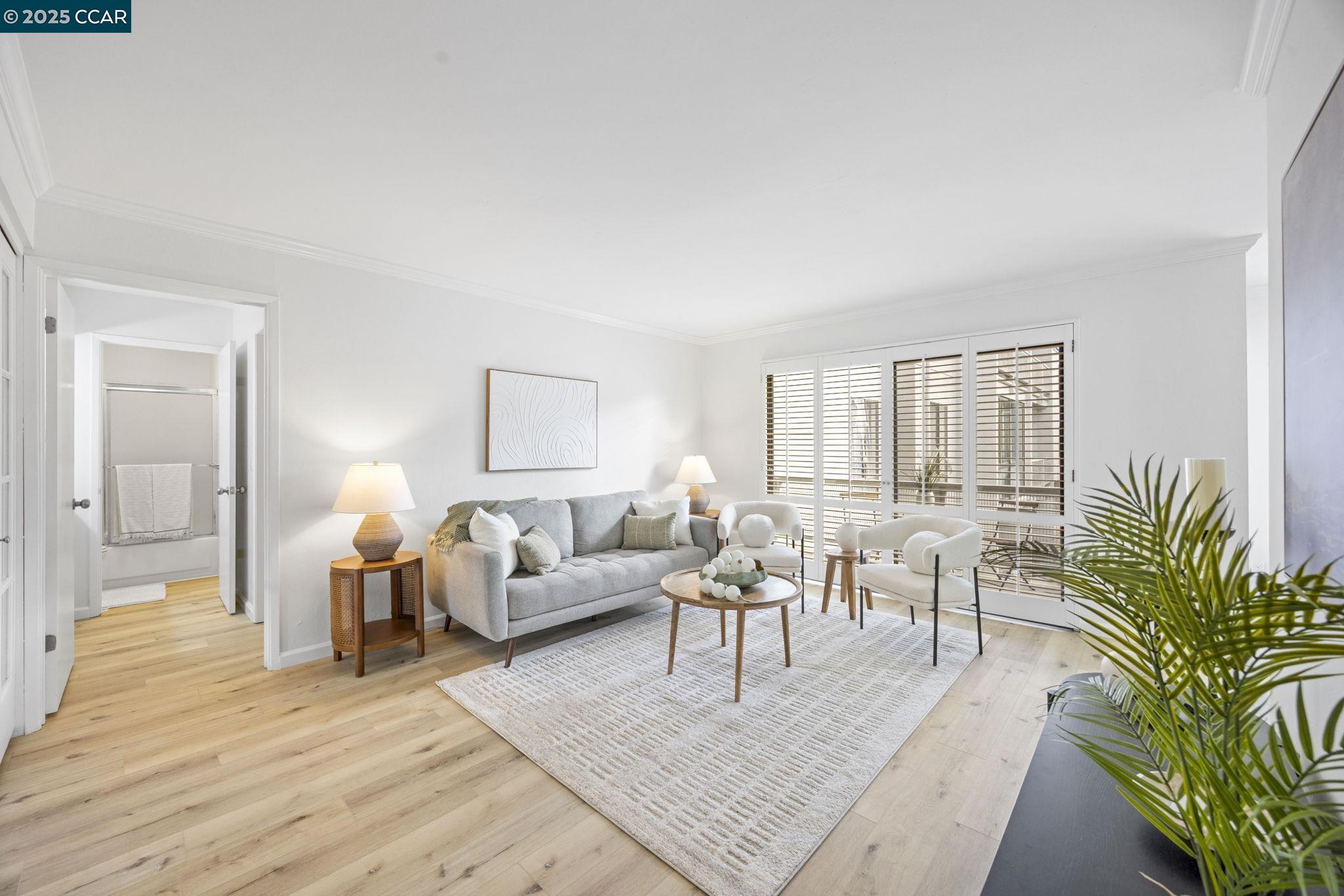 Detail Gallery Image 22 of 50 For 4 Commodore Drive #D335,  Emeryville,  CA 94608 - 1 Beds | 1 Baths