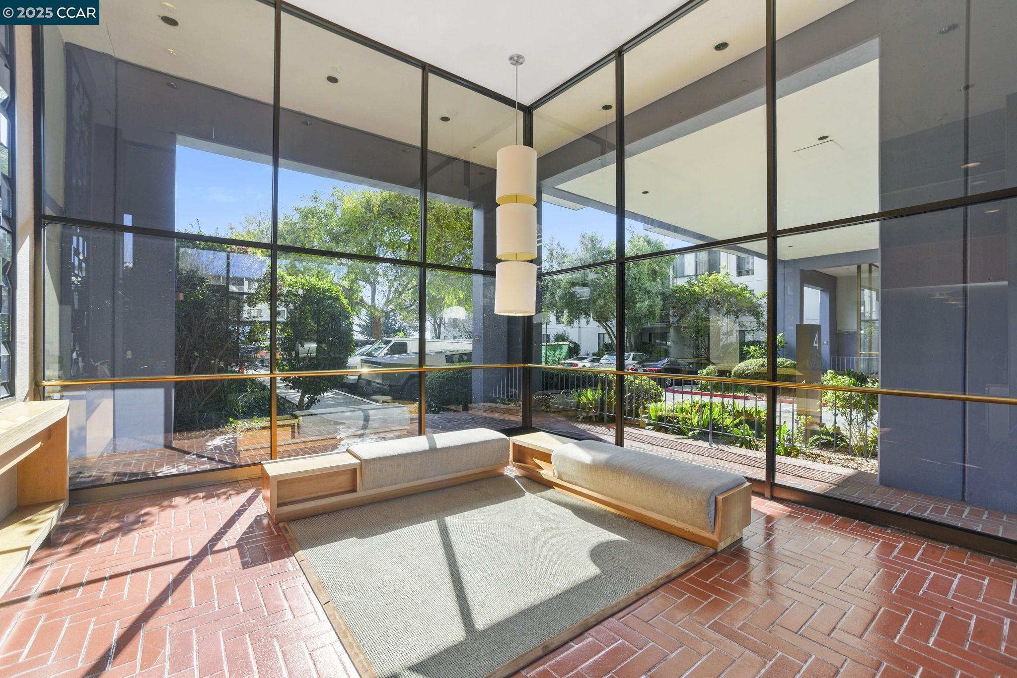 Detail Gallery Image 29 of 50 For 4 Commodore Drive #D335,  Emeryville,  CA 94608 - 1 Beds | 1 Baths