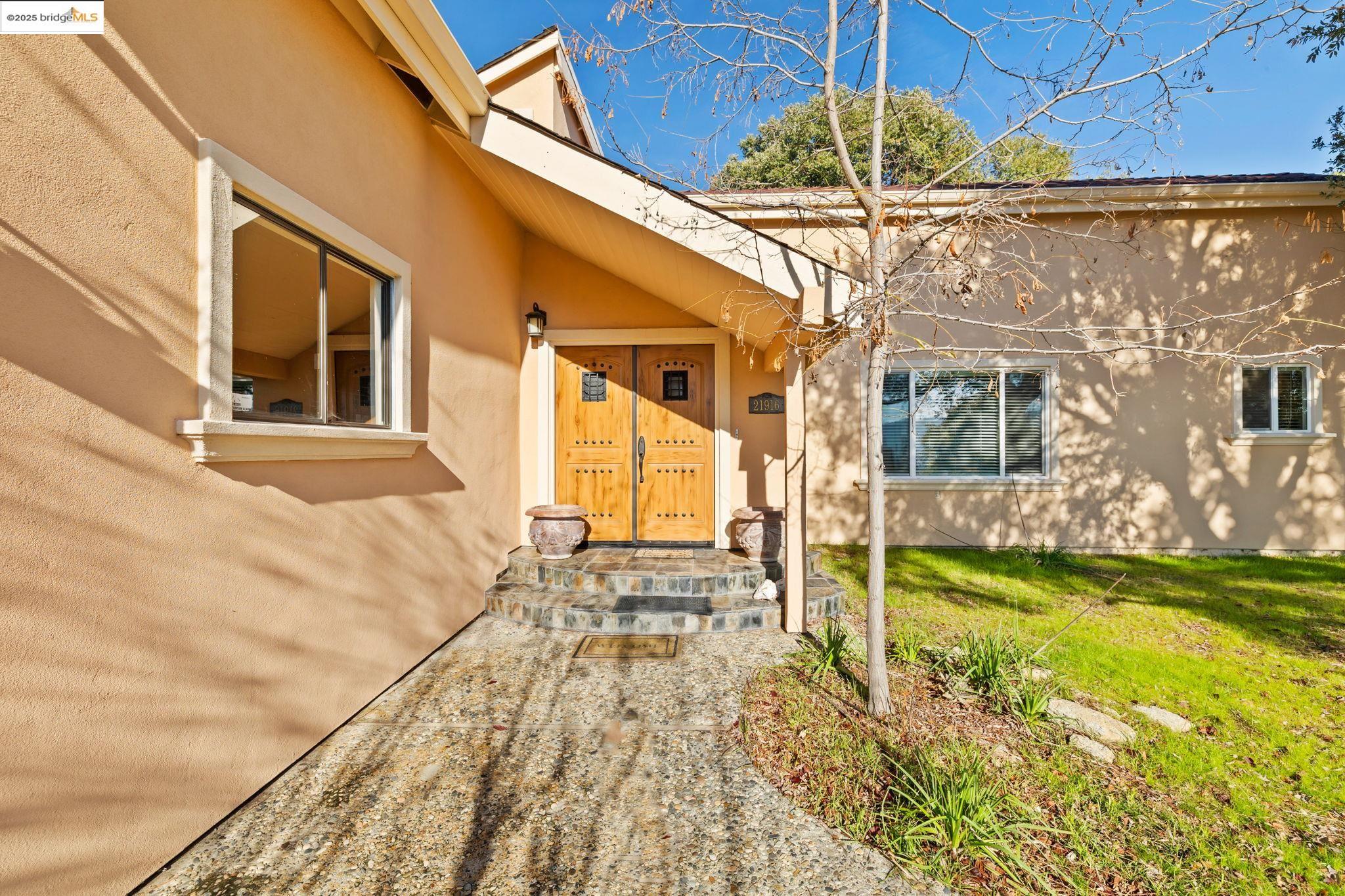 Detail Gallery Image 3 of 48 For 21916 Phoenix Lake, Sonora,  CA 95370 - 3 Beds | 2 Baths