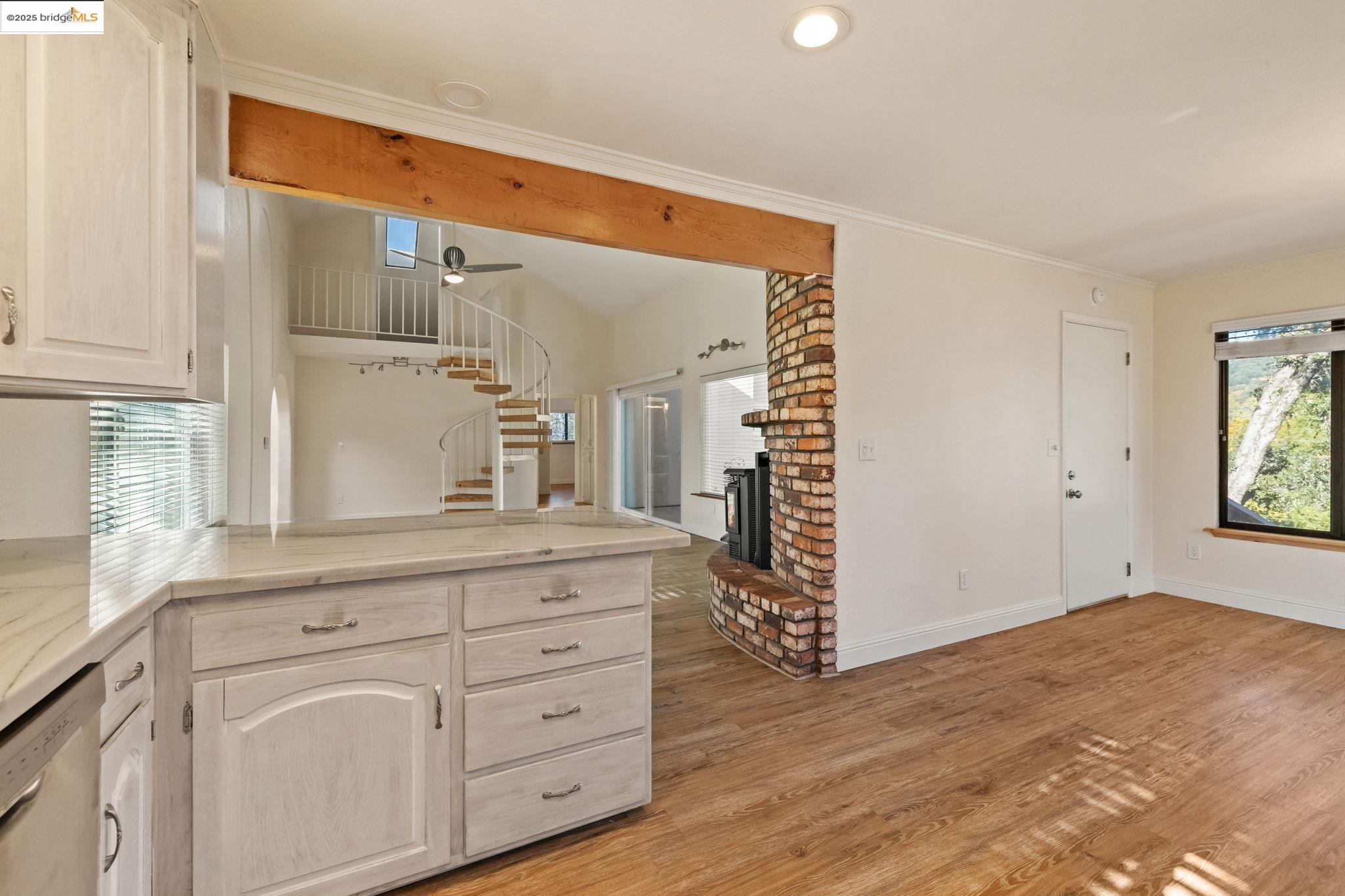 Detail Gallery Image 10 of 48 For 21916 Phoenix Lake, Sonora,  CA 95370 - 3 Beds | 2 Baths