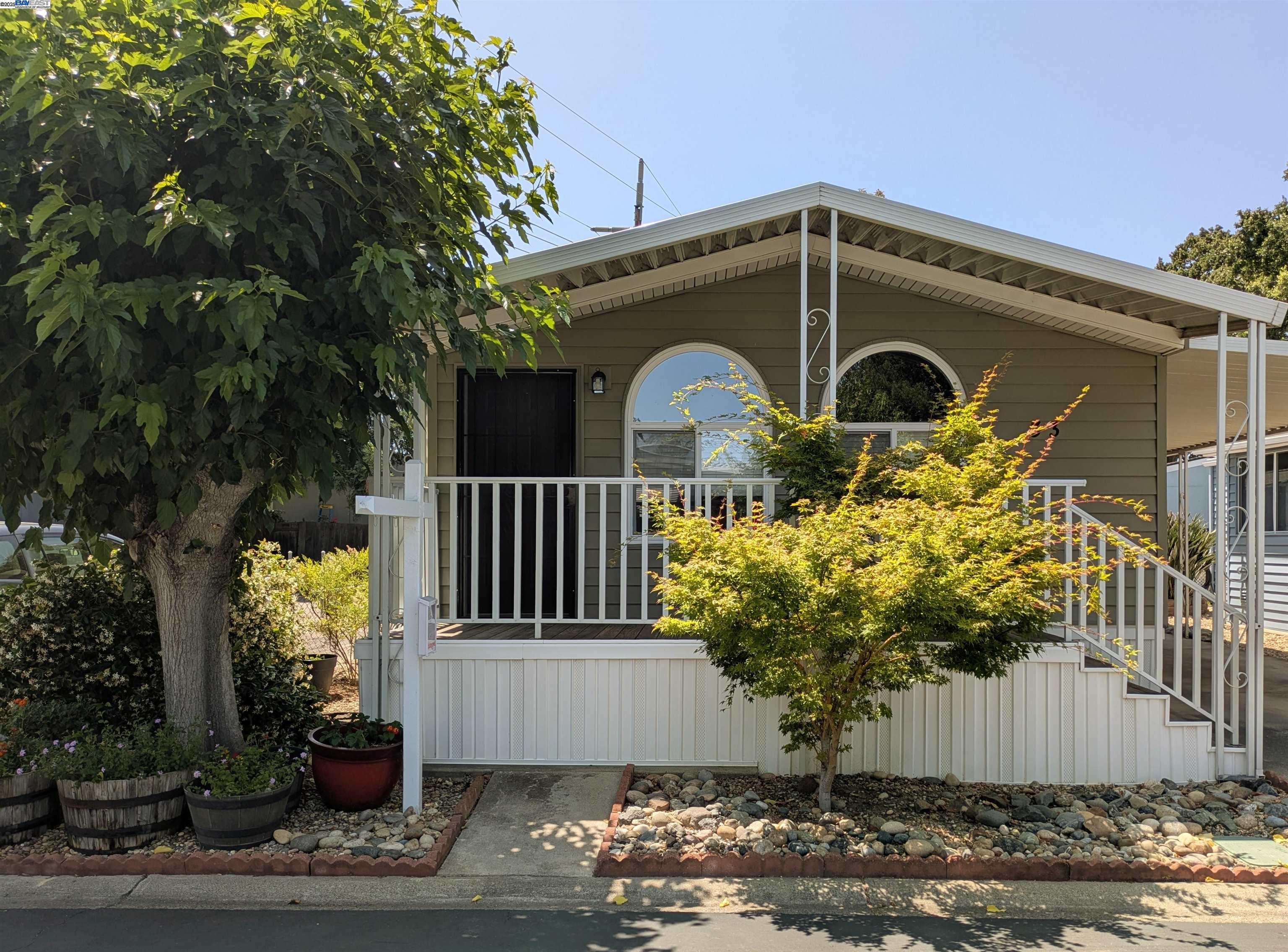 Detail Gallery Image 2 of 37 For 3231 Vineyard Ave #33,  Pleasanton,  CA 94566 - 2 Beds | 2 Baths