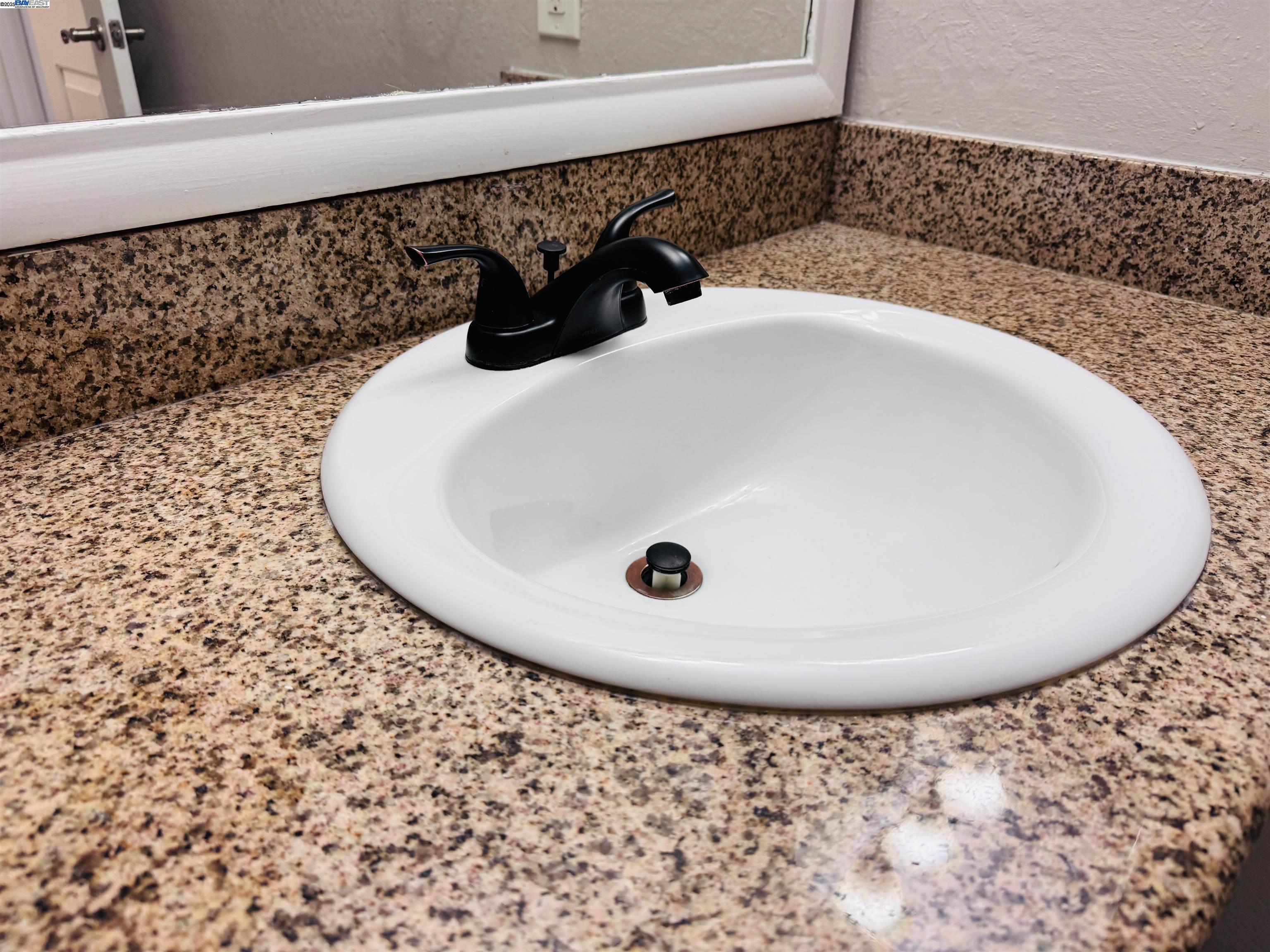 Detail Gallery Image 12 of 29 For 1087 Murrieta Blvd #243,  Livermore,  CA 94550 - 1 Beds | 1 Baths