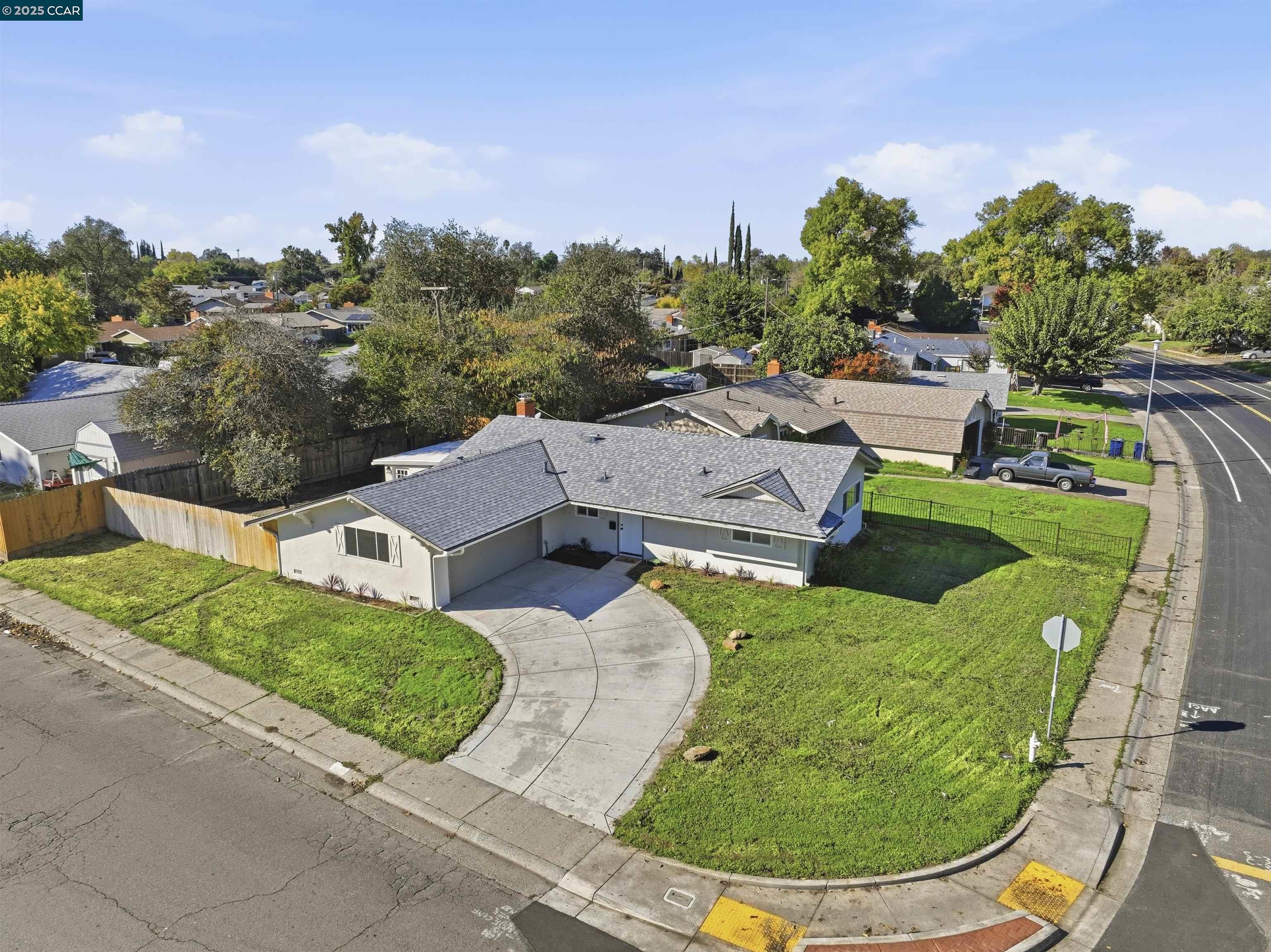 Front Image Thumbnail for CC41118073