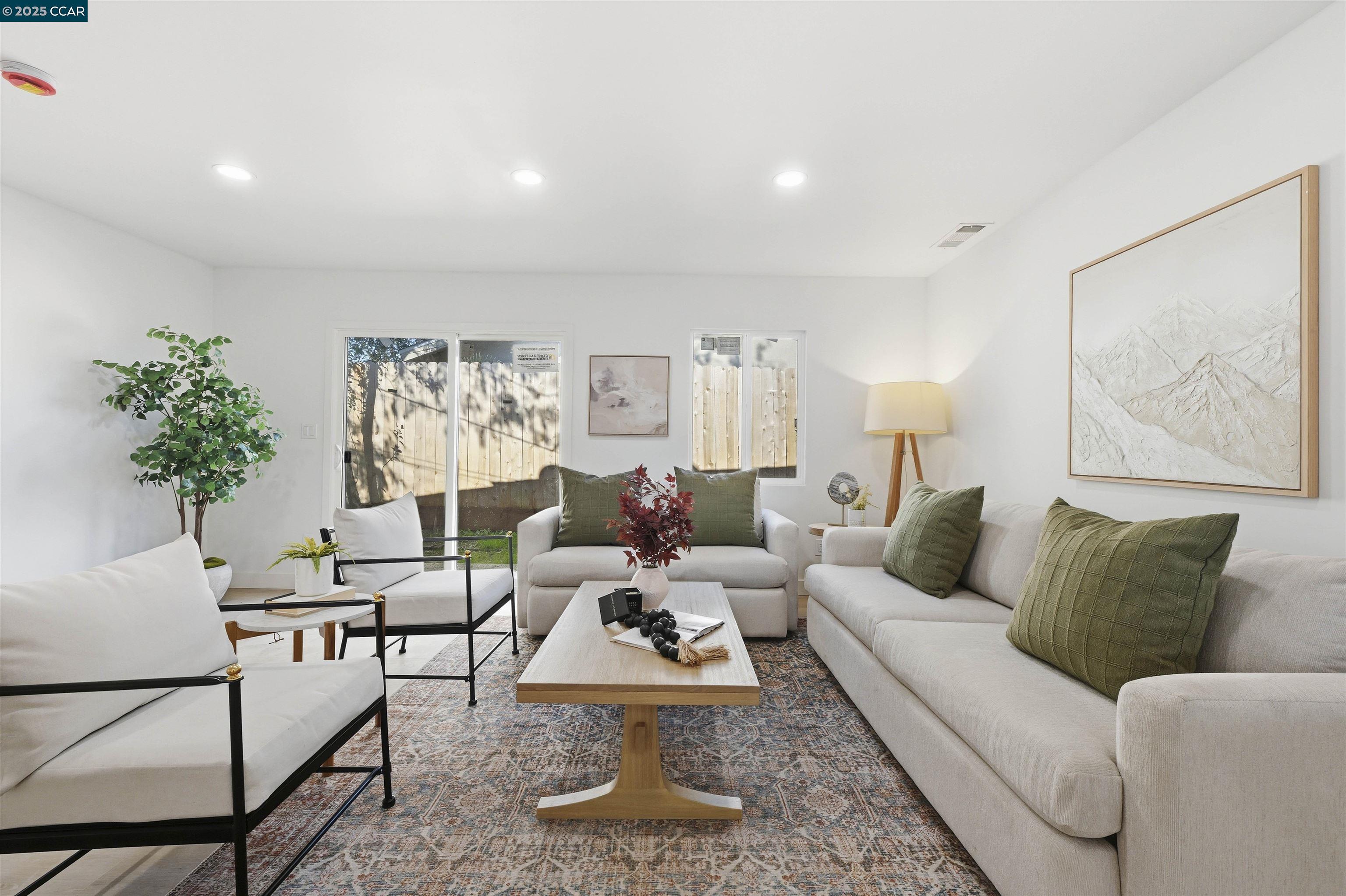 Detail Gallery Image 15 of 42 For 8255 Lichen Dr, Citrus Heights,  CA 95621 - 4 Beds | 2 Baths