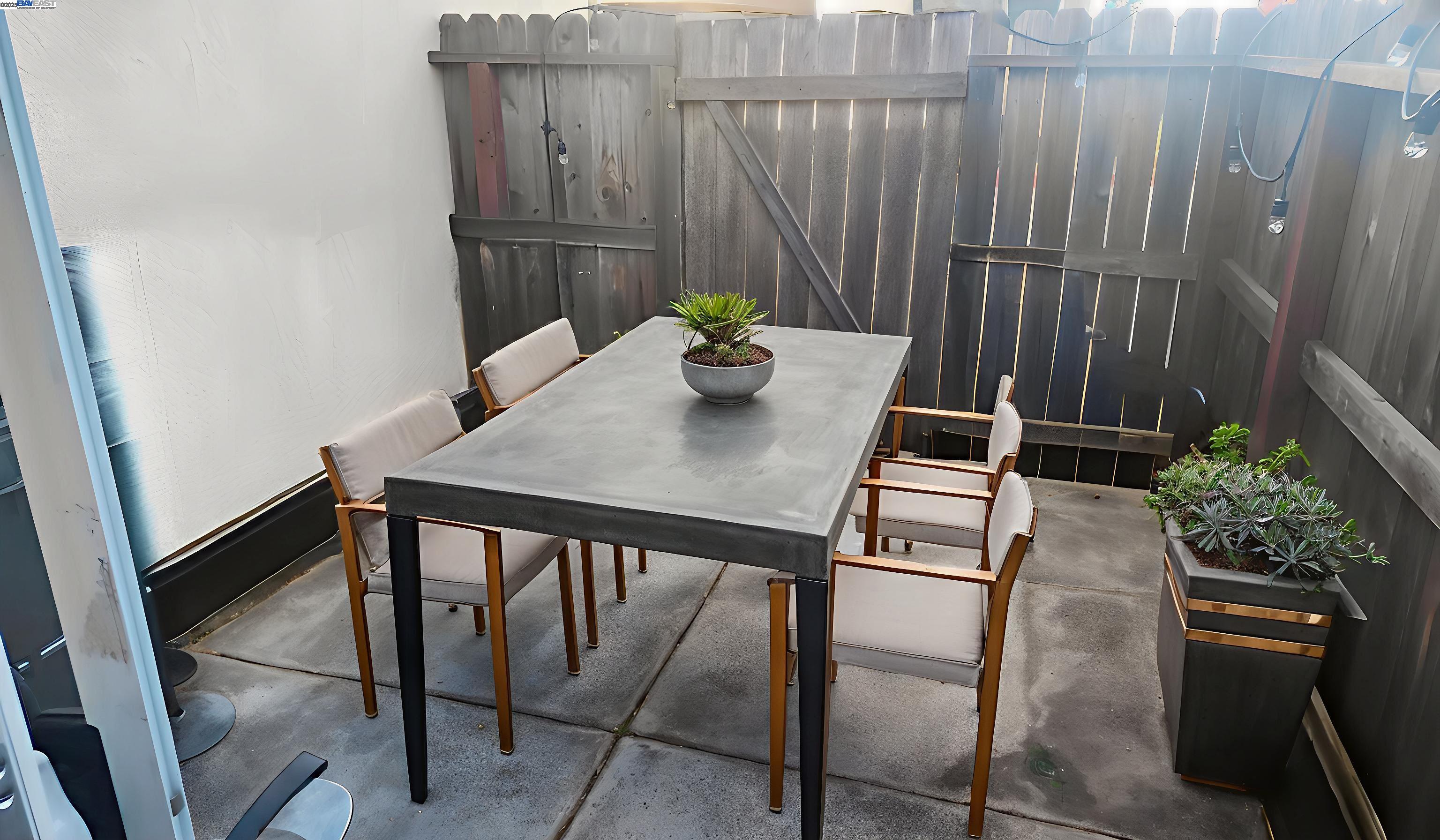 Detail Gallery Image 5 of 13 For 4520 Gironella Walk, Sacramento,  CA 95823 - 3 Beds | 2/1 Baths