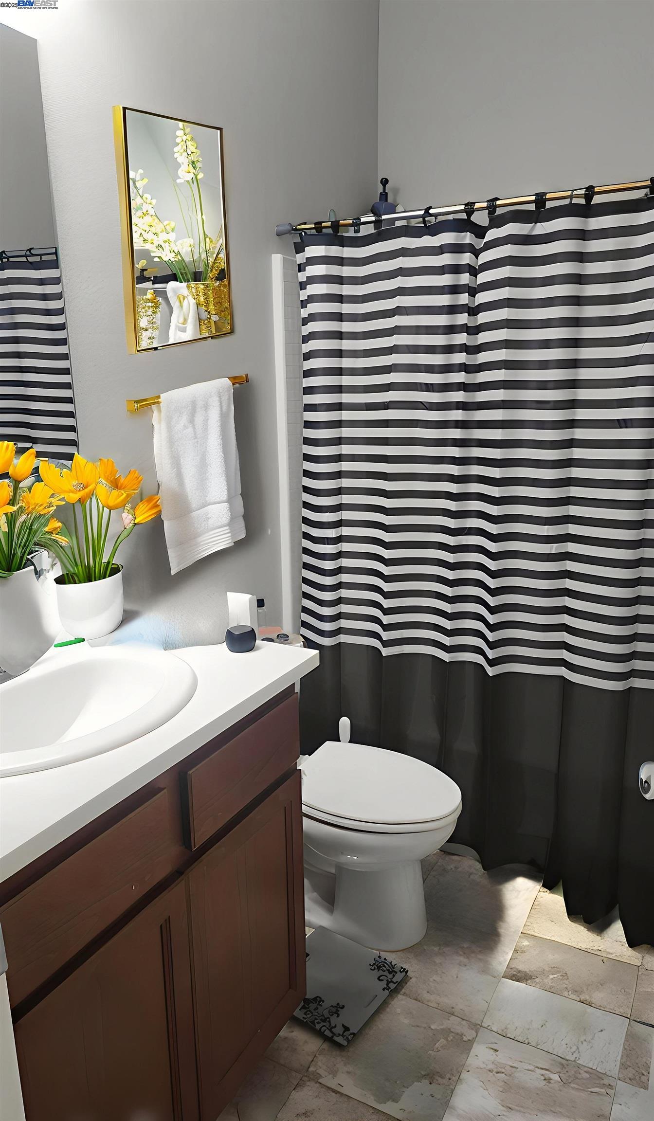 Detail Gallery Image 9 of 13 For 4520 Gironella Walk, Sacramento,  CA 95823 - 3 Beds | 2/1 Baths