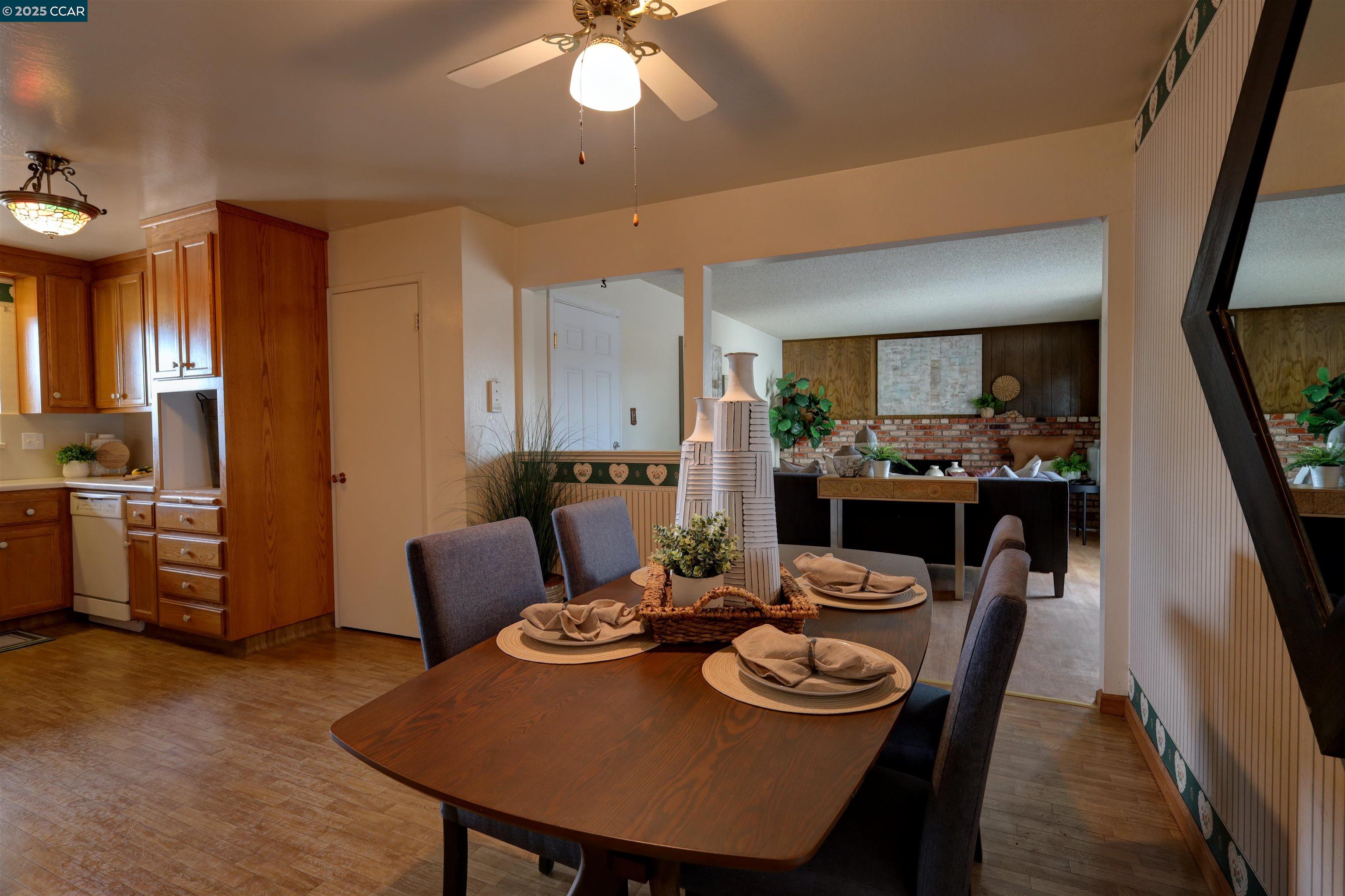 Detail Gallery Image 11 of 44 For 1428 Saint Frances Dr, Antioch,  CA 94509 - 4 Beds | 2 Baths