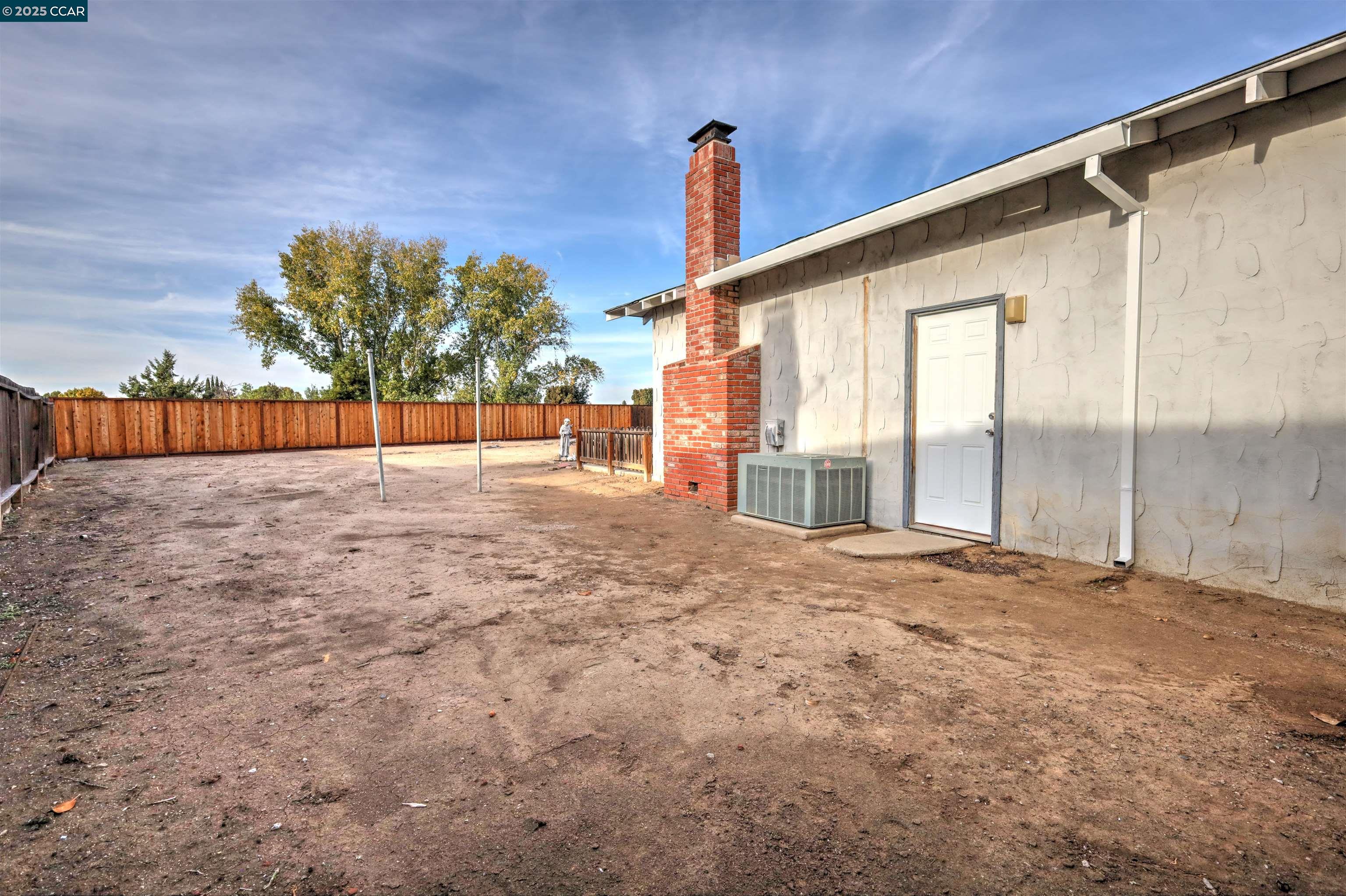 Detail Gallery Image 38 of 44 For 1428 Saint Frances Dr, Antioch,  CA 94509 - 4 Beds | 2 Baths