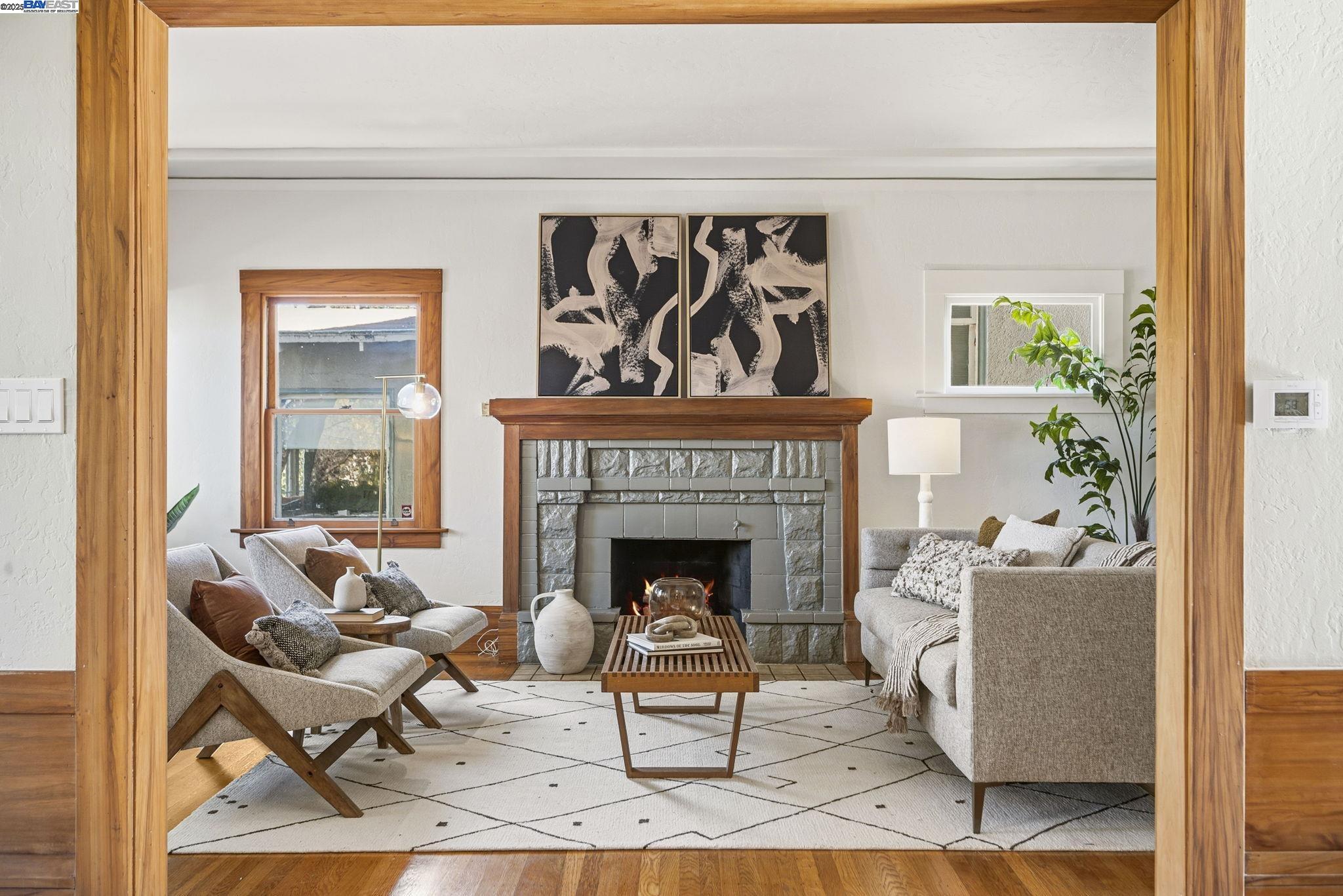 Detail Gallery Image 7 of 59 For 905 Alma Pl, Oakland,  CA 94610 - 3 Beds | 1/1 Baths