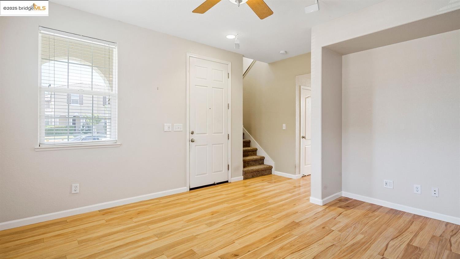 Detail Gallery Image 3 of 23 For 17187 Atlantic Oak Lane, Lathrop,  CA 95330-9999 - 4 Beds | 2/1 Baths