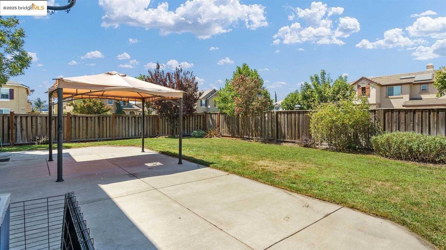 Detail Gallery Image 21 of 23 For 17187 Atlantic Oak Lane, Lathrop,  CA 95330-9999 - 4 Beds | 2/1 Baths