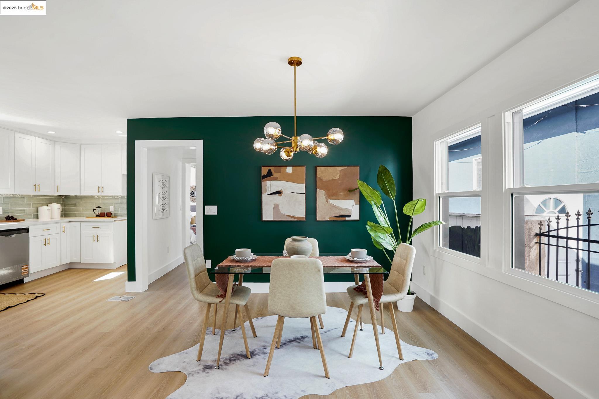 Detail Gallery Image 2 of 39 For 2839 Esmond Ave, Richmond,  CA 94804 - 4 Beds | 2 Baths