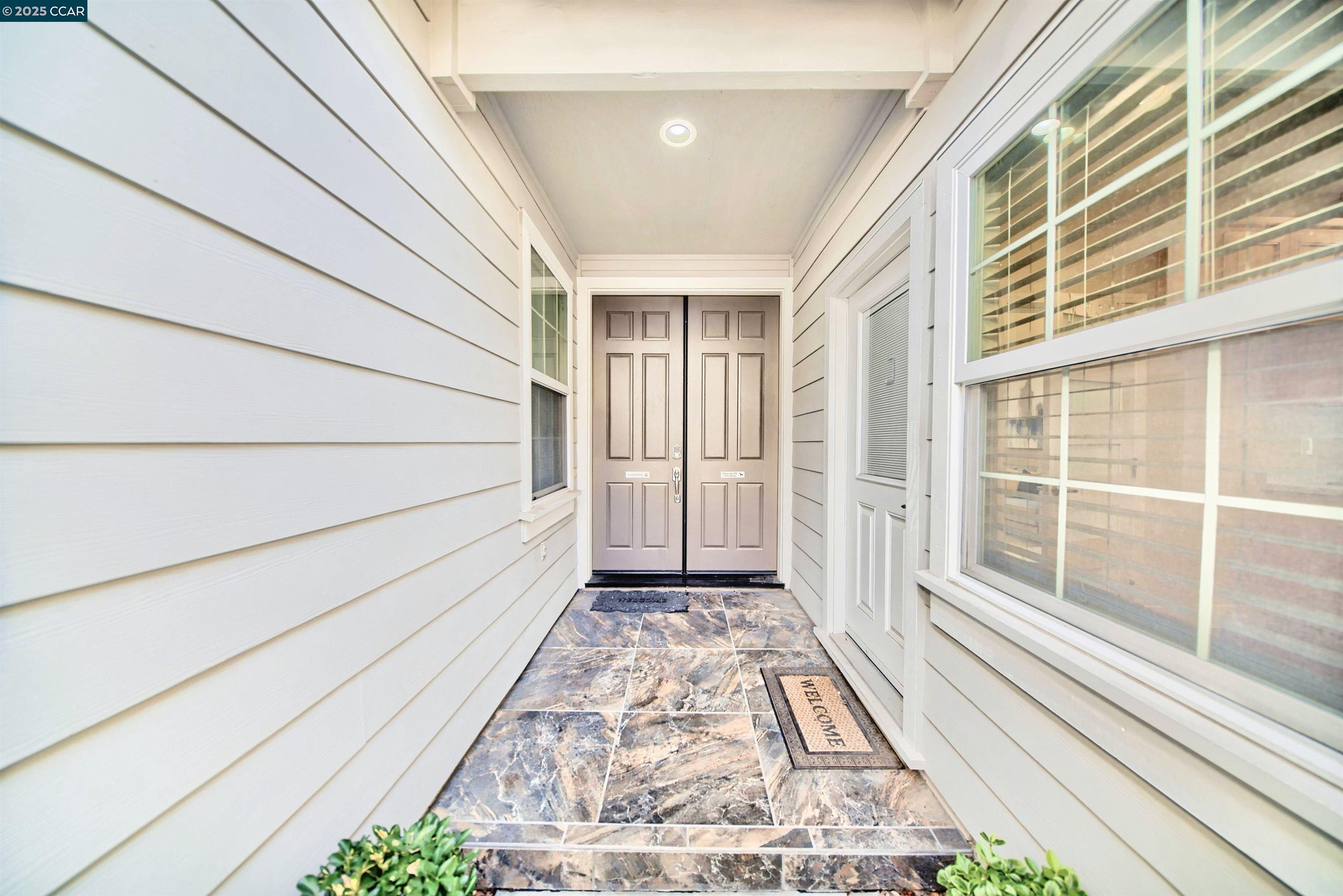 Detail Gallery Image 5 of 60 For 160 Nabor Ct, Tracy,  CA 95377 - 5 Beds | 3/1 Baths