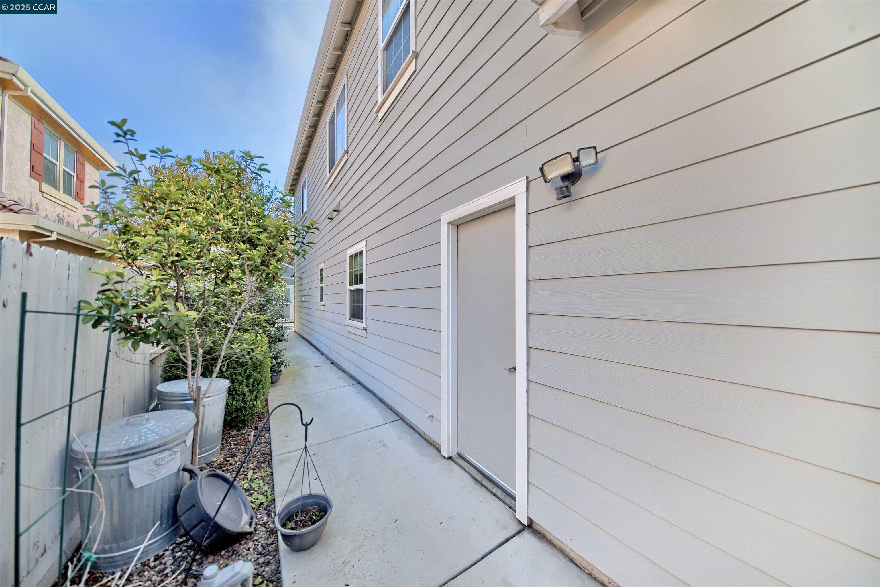 Detail Gallery Image 47 of 60 For 160 Nabor Ct, Tracy,  CA 95377 - 5 Beds | 3/1 Baths