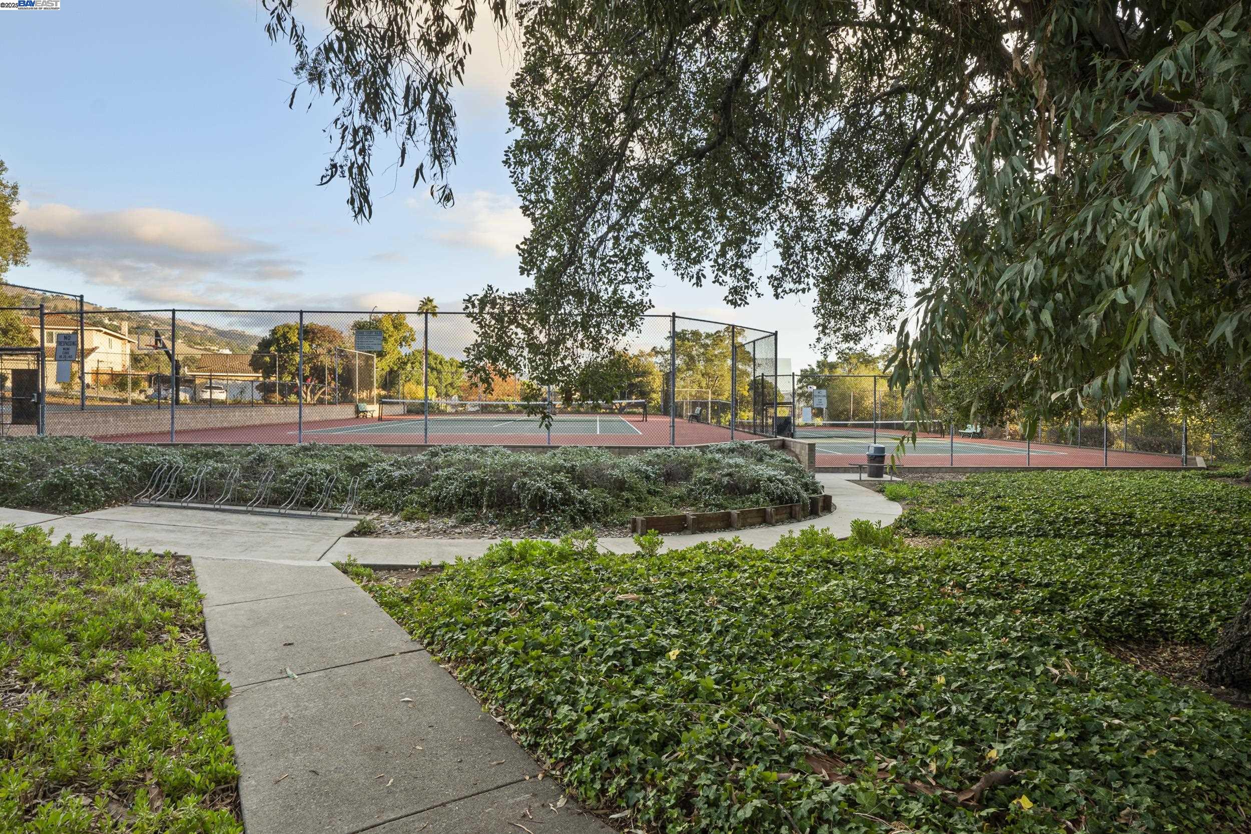 Detail Gallery Image 28 of 33 For 3681 Rocky Creek Court, San Jose,  CA 95148 - 3 Beds | 2/1 Baths