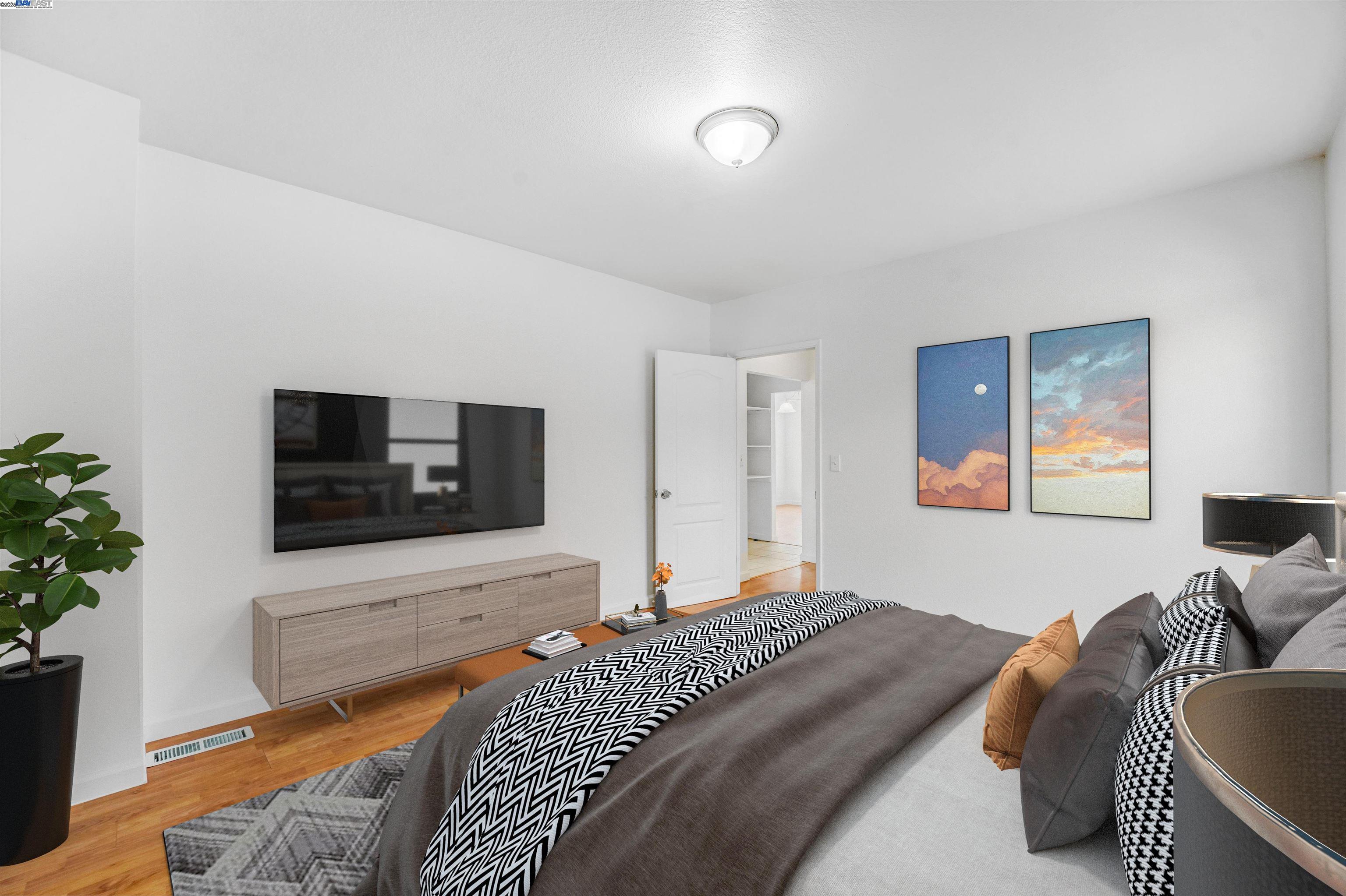 Detail Gallery Image 25 of 52 For 1502 56th Ave, Oakland,  CA 94621 - 3 Beds | 2 Baths