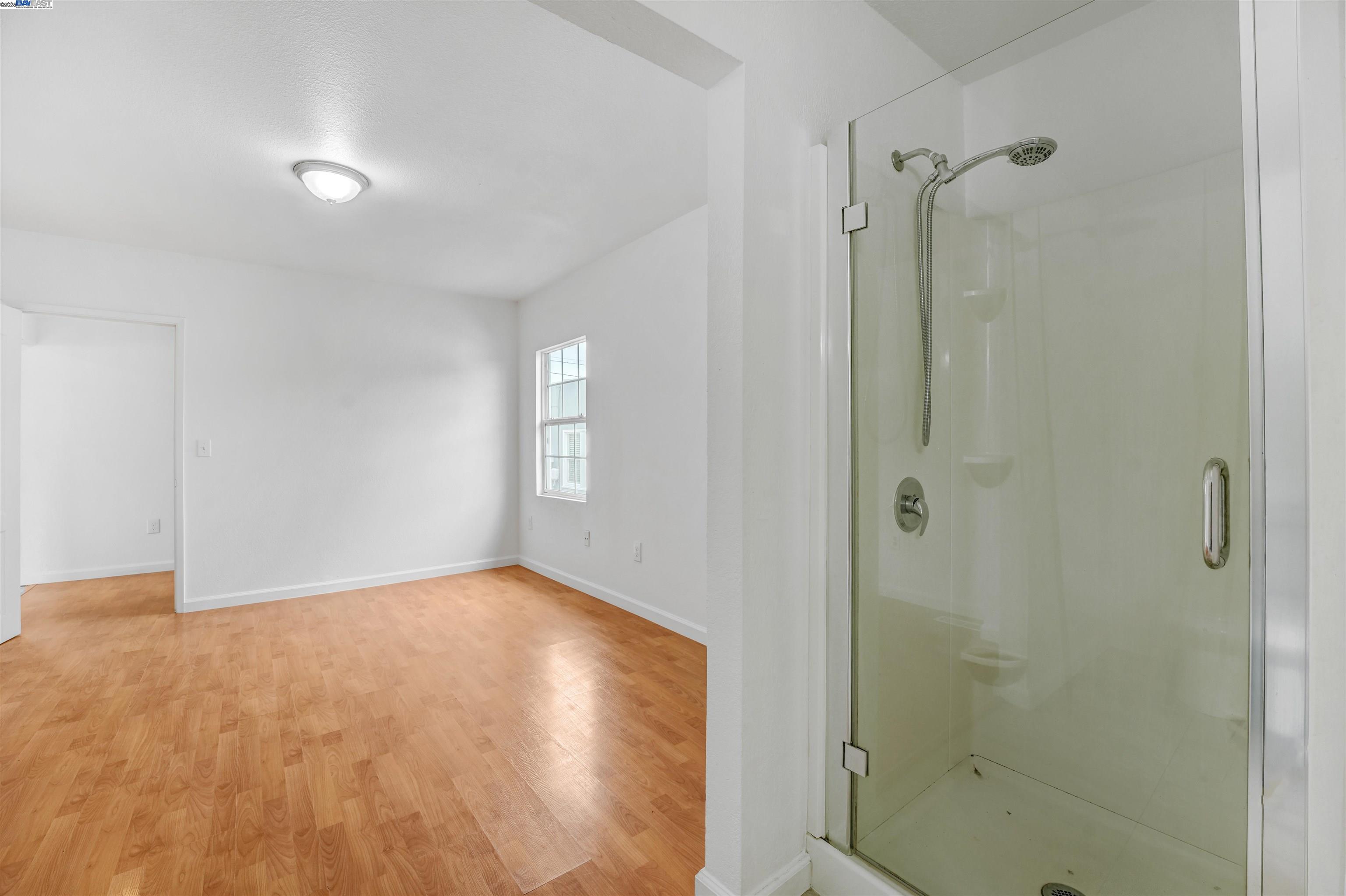 Detail Gallery Image 28 of 52 For 1502 56th Ave, Oakland,  CA 94621 - 3 Beds | 2 Baths