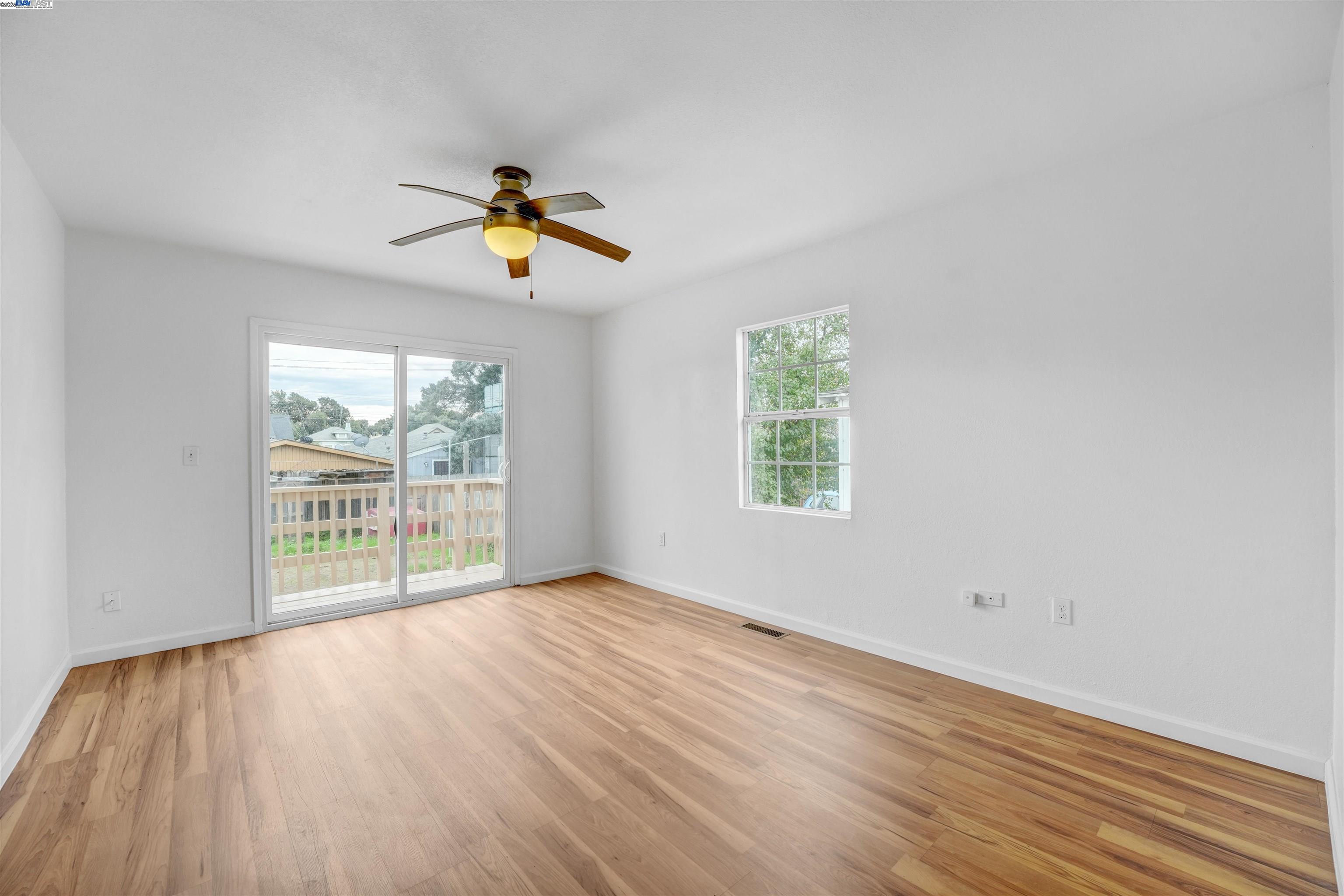 Detail Gallery Image 43 of 52 For 1502 56th Ave, Oakland,  CA 94621 - 3 Beds | 2 Baths