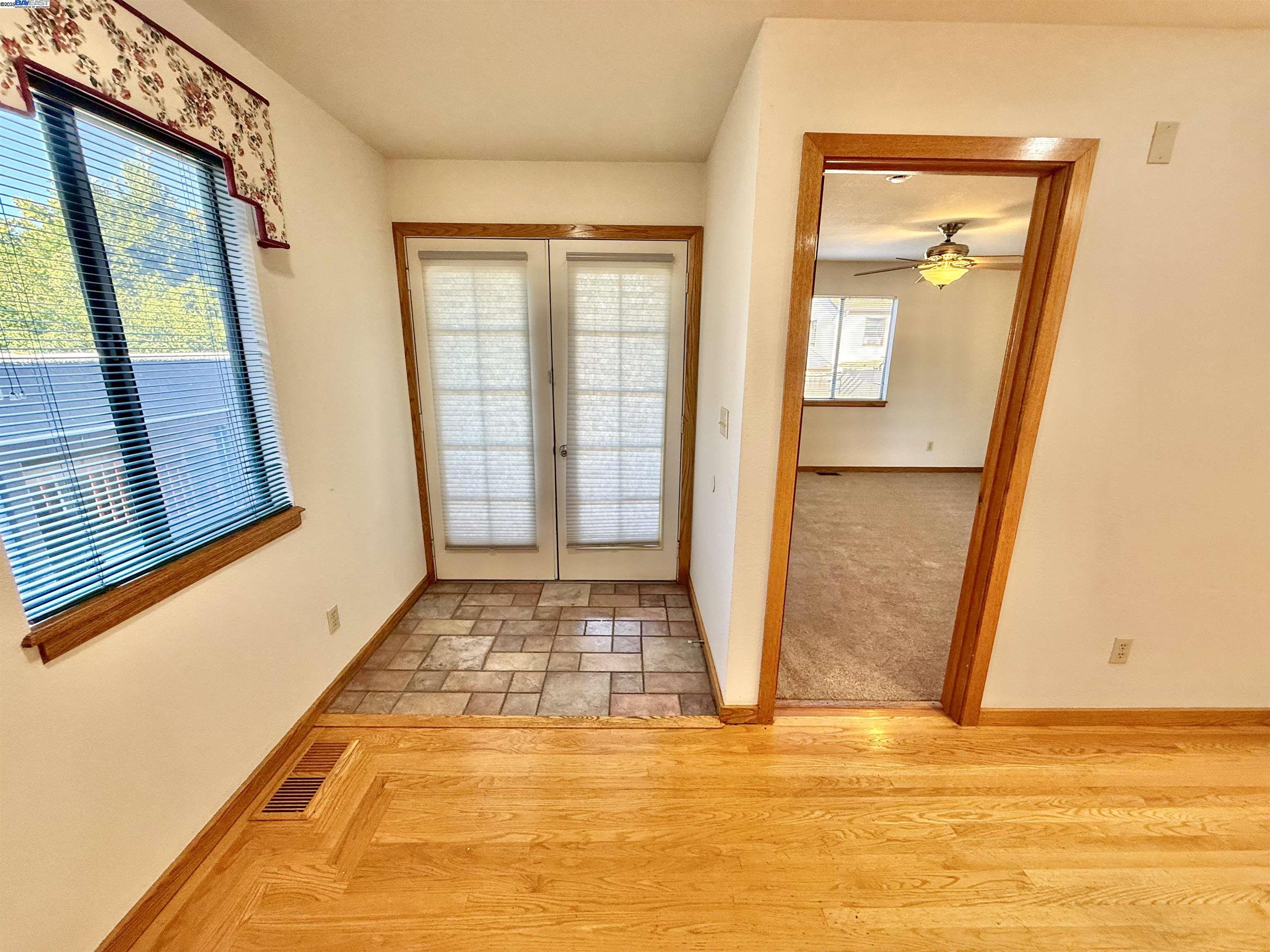 Detail Gallery Image 32 of 42 For 252 Stoakes Ave, San Leandro,  CA 94577 - 3 Beds | 1/1 Baths
