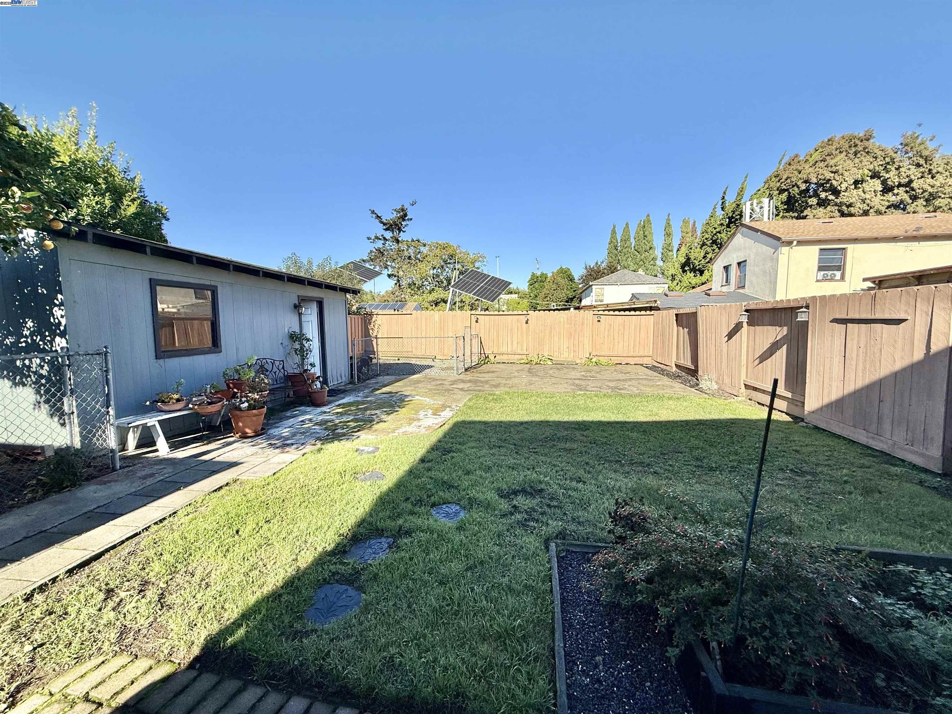 Detail Gallery Image 38 of 42 For 252 Stoakes Ave, San Leandro,  CA 94577 - 3 Beds | 1/1 Baths